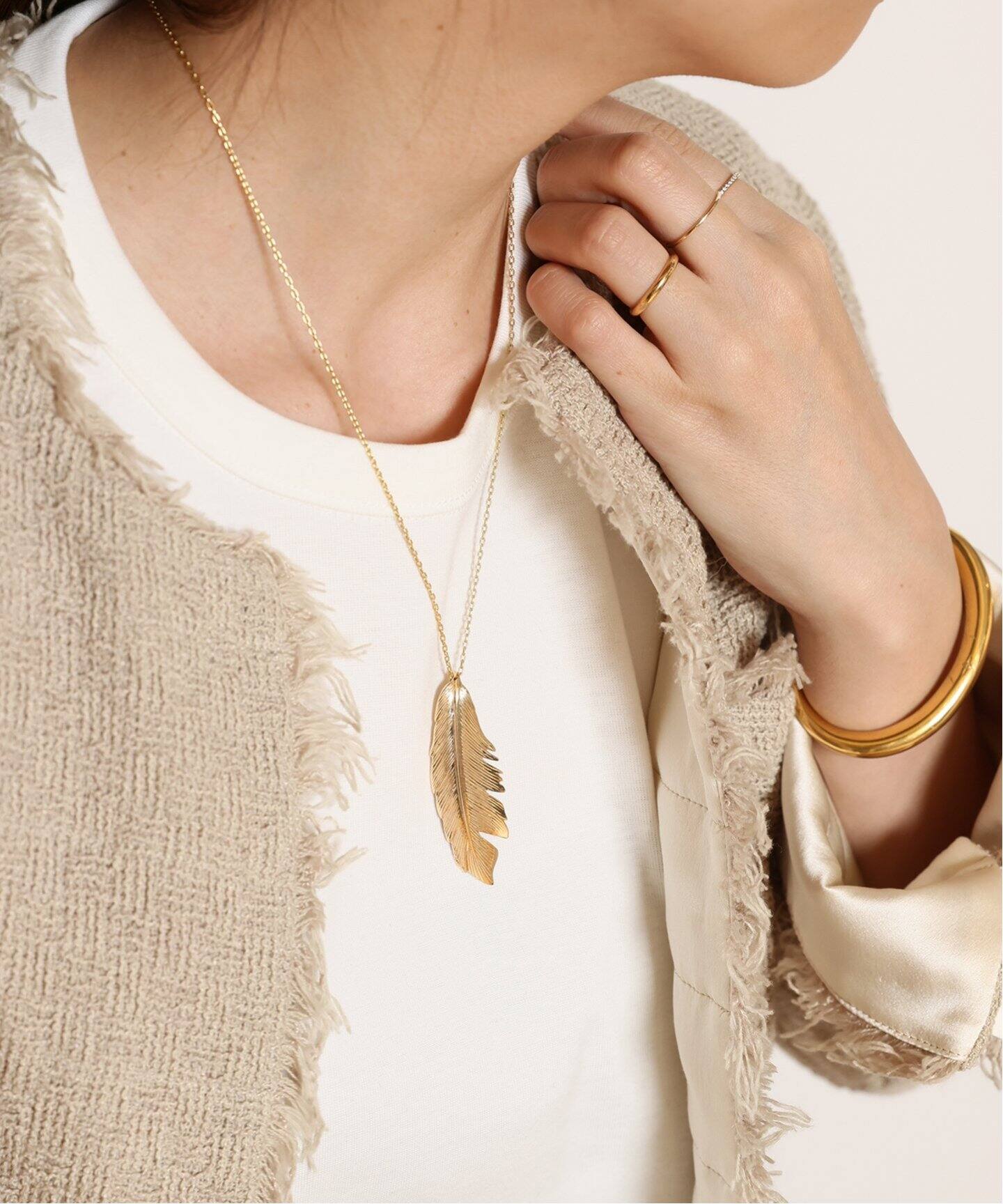 アパルトモンMANON JEWELRY feather pendant