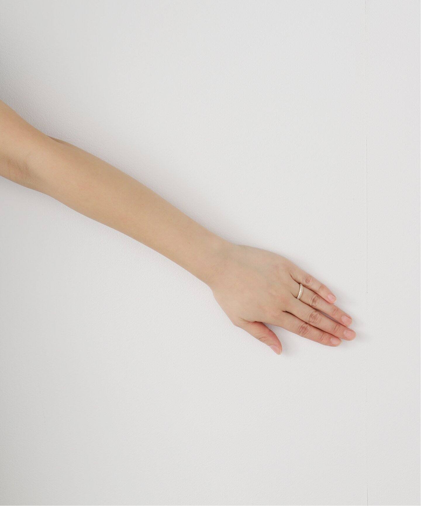 LIZZIE MANDLER/リジーマンドラー】 THIN CRESCENT RING（リング