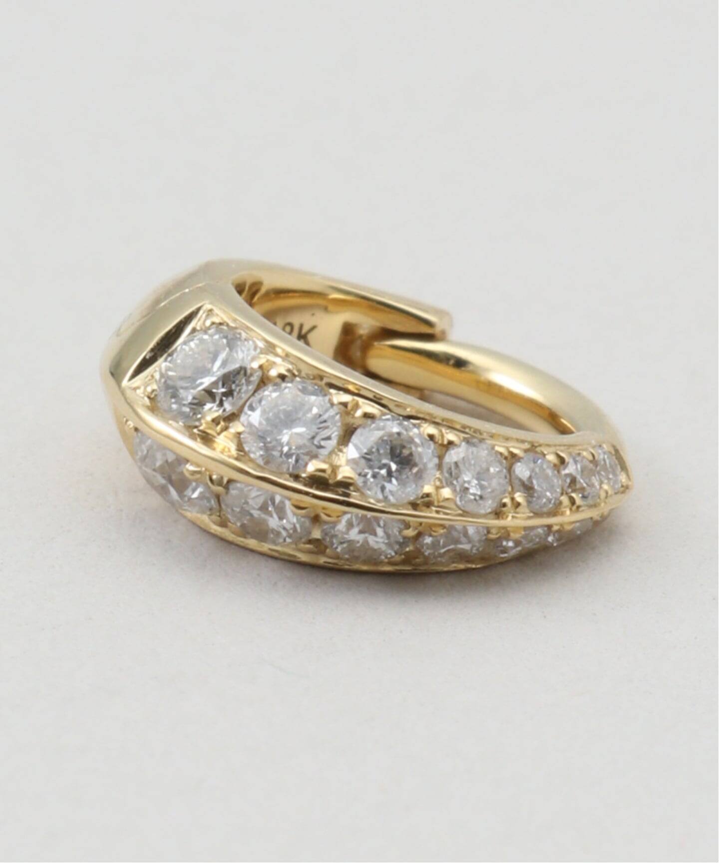 Deuxieme Classe【リジーマンドラー】フープピアス　18k YG LIZZIE MANDLER/リジーマンドラー】Small Crescent Hoop ピアス（片耳