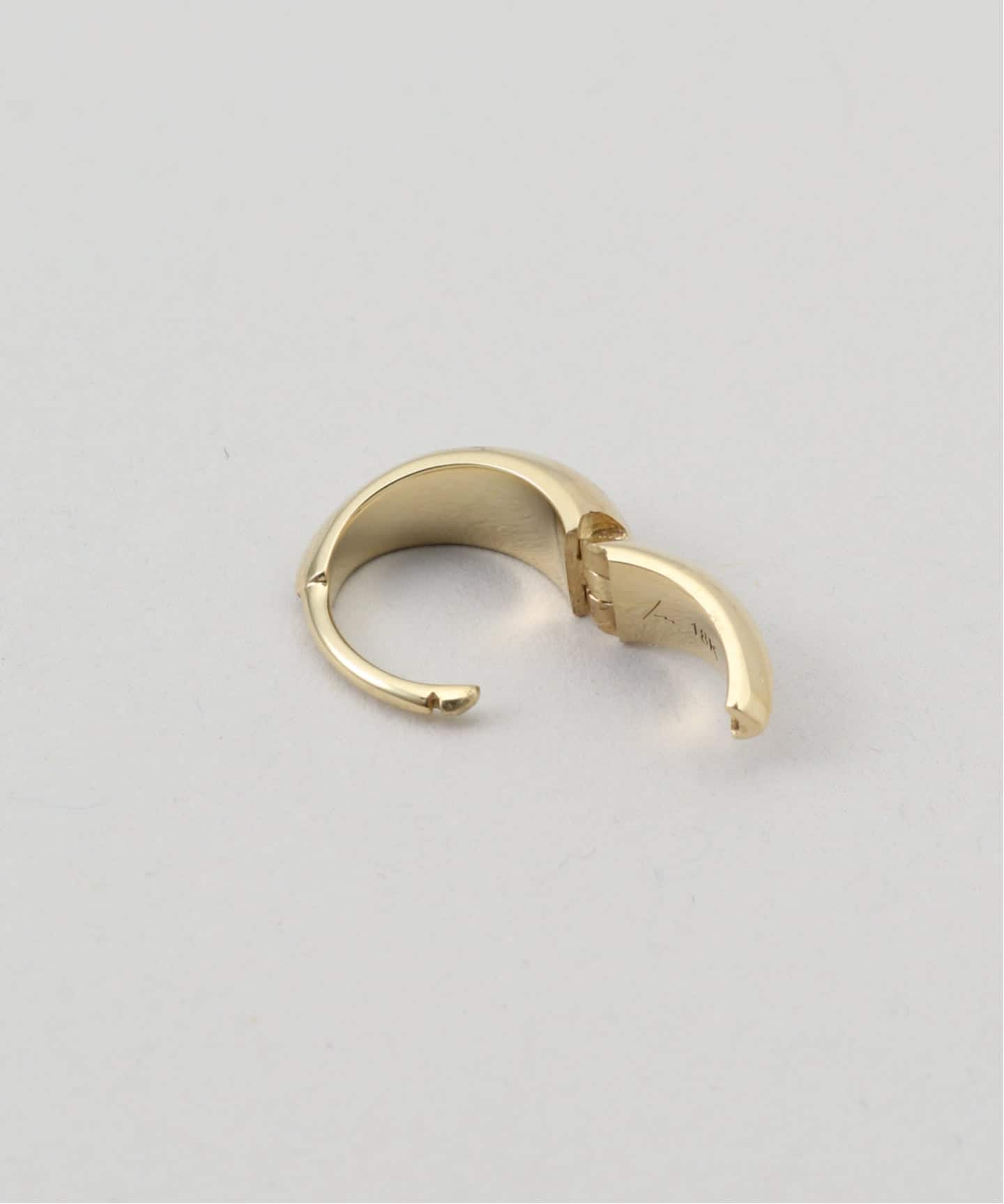 LIZZIE MANDLER/リジーマンドラー】SIDE WD 8.5MM ピアス(左耳用