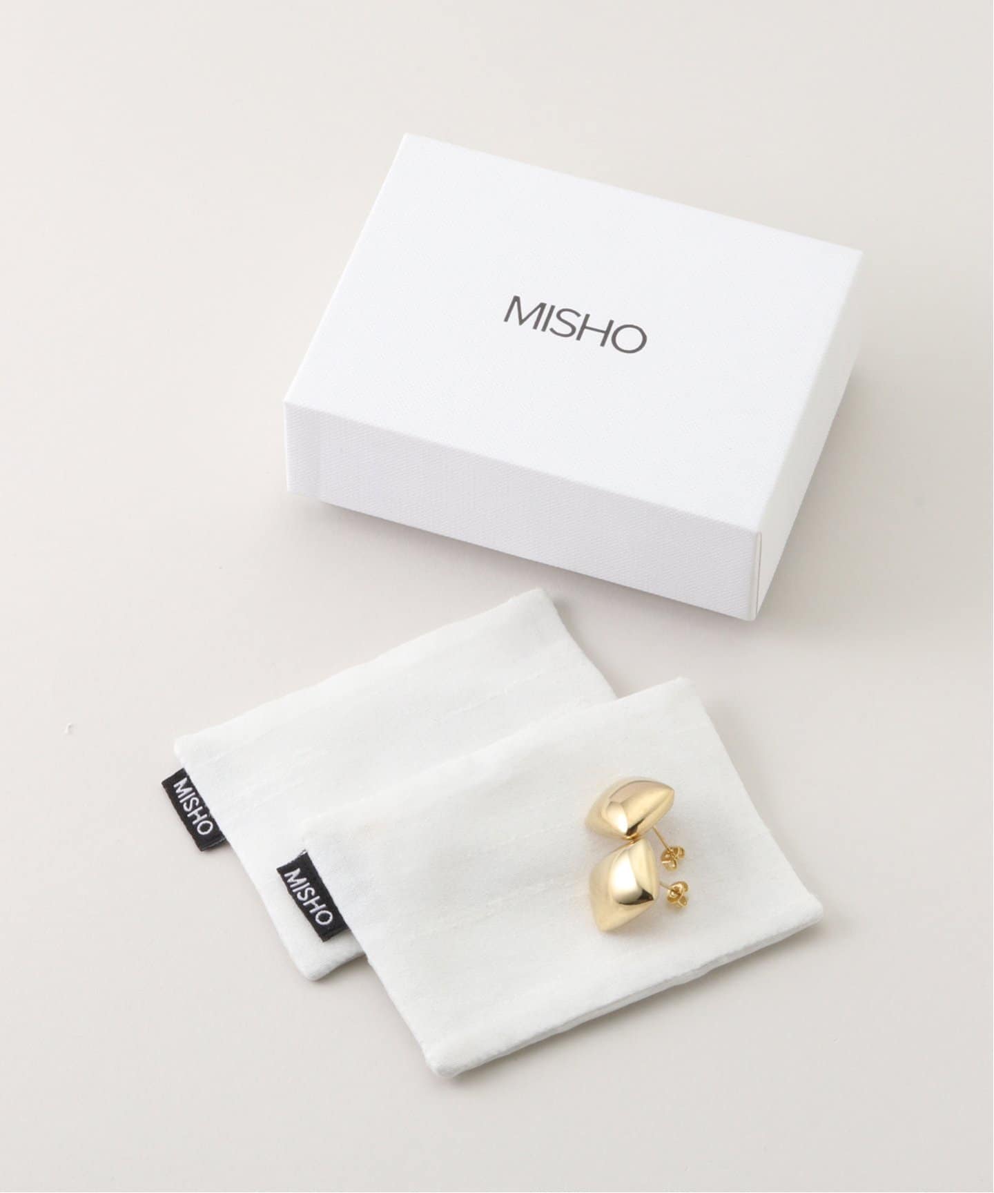 専用【MISHO/ミショー】 PILLOW MINI STUDS EARRING MISHO/ミショー】 PILLOW MINI STUDS EARRING（ピアス（両耳用））｜L
