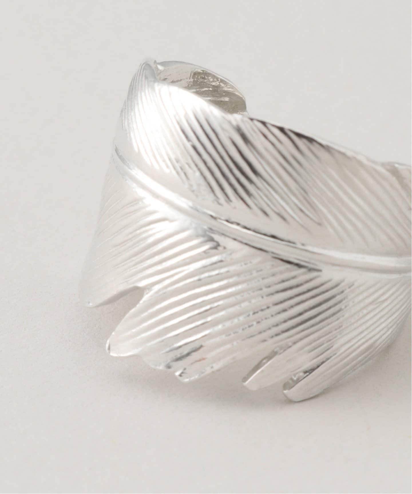 アパルトモン　MANON JEWELRY MANON JEWELRY/マノン ジュエリー】 feather ring（リング）｜L