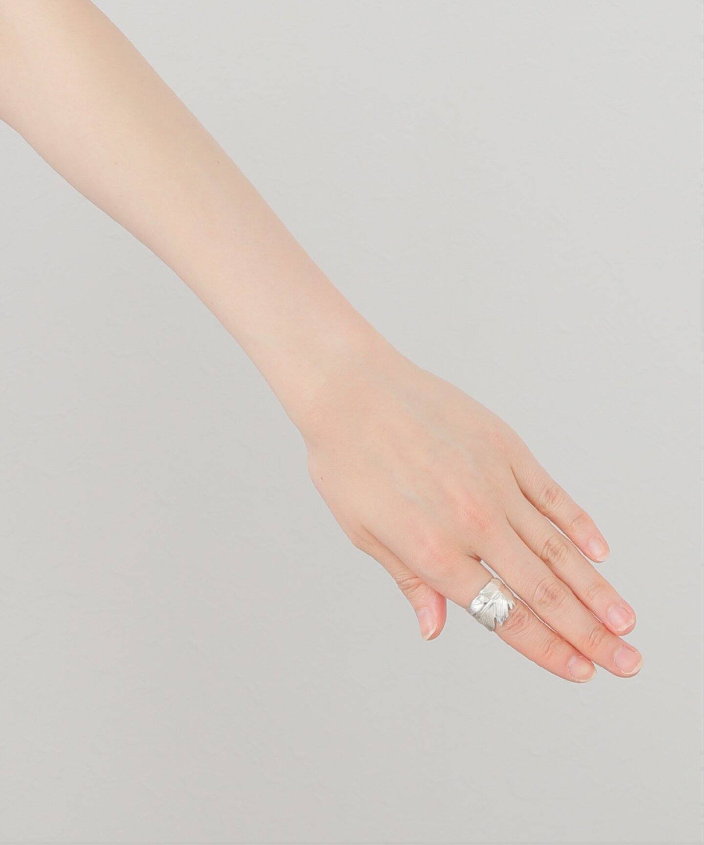 MANON JEWELRY/マノン ジュエリー】 feather ring（リング）｜L