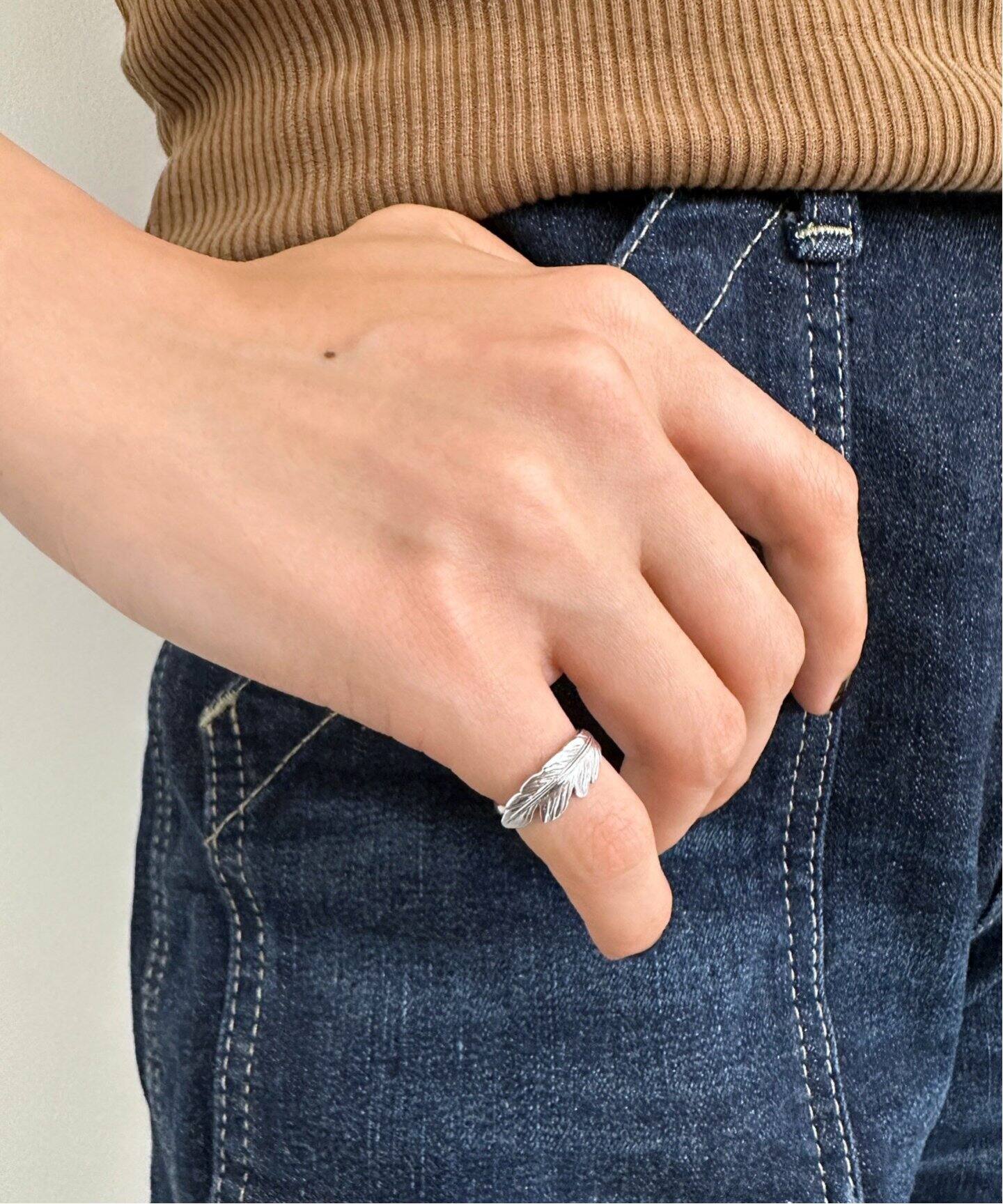 MANON JEWELRY/マノン ジュエリー】 feather pinky ring（リング）｜L  