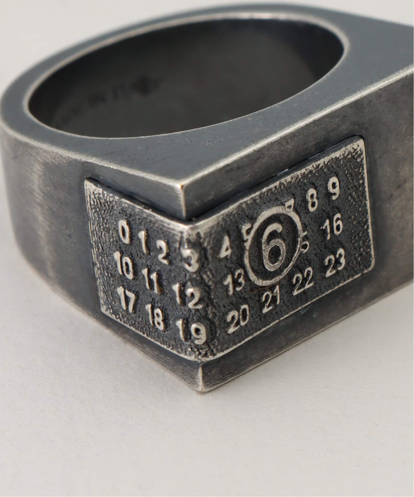 MM6（エムエム6） Minimal logo 4mm ring（リング）｜JOINT