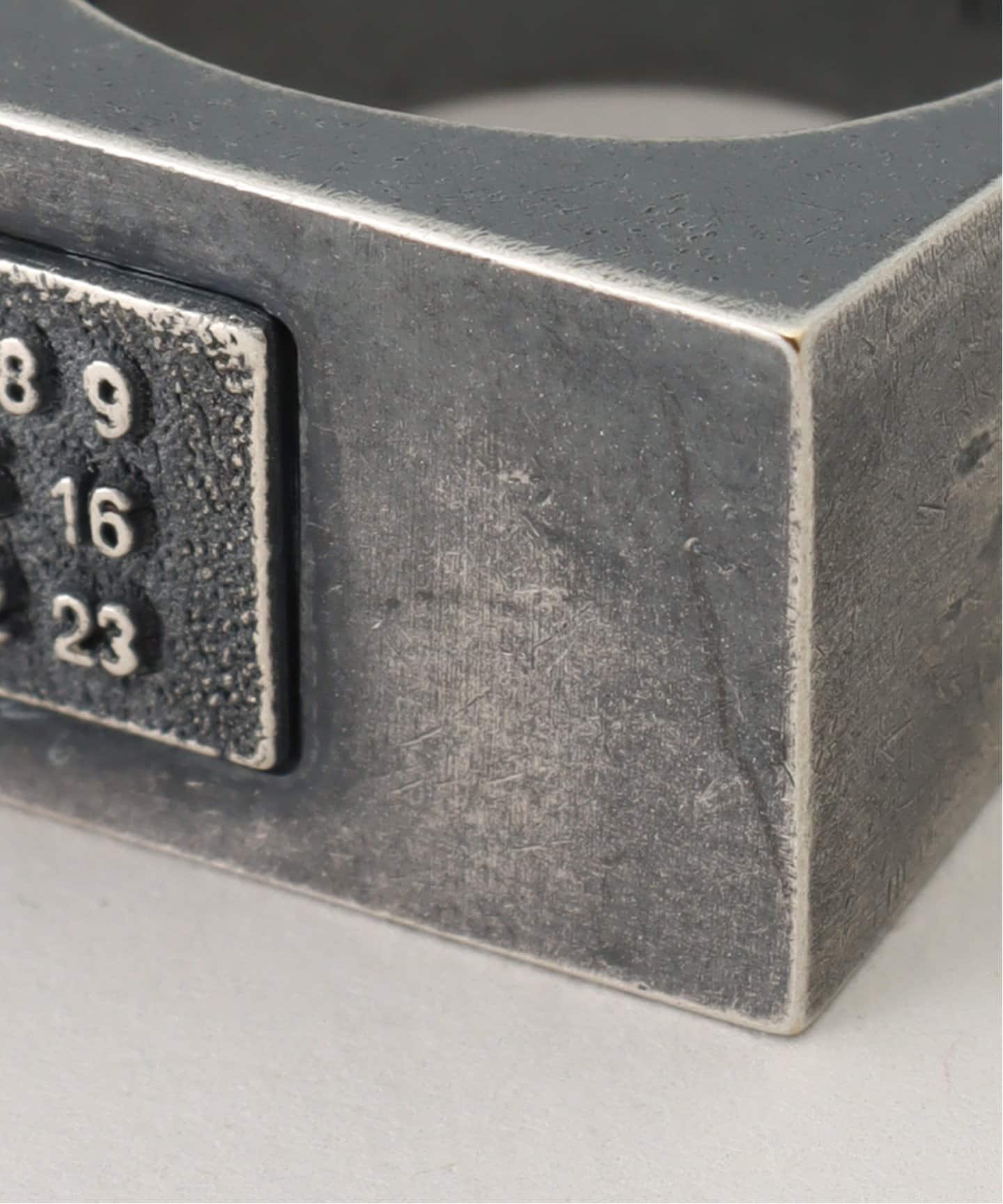MM6（エムエム6） Minimal logo 4mm ring（リング）｜JOINT