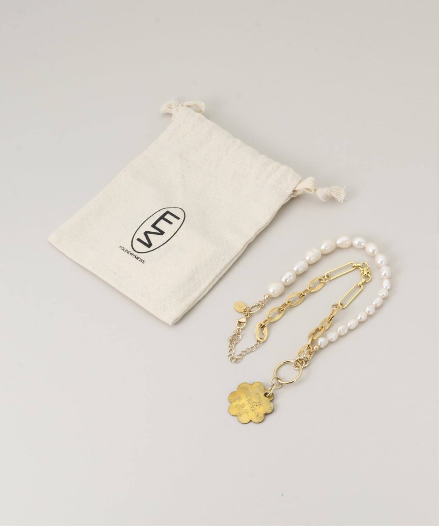 Foundry Mews/ファウンドリーミューズ】charm mix necklace フラワー