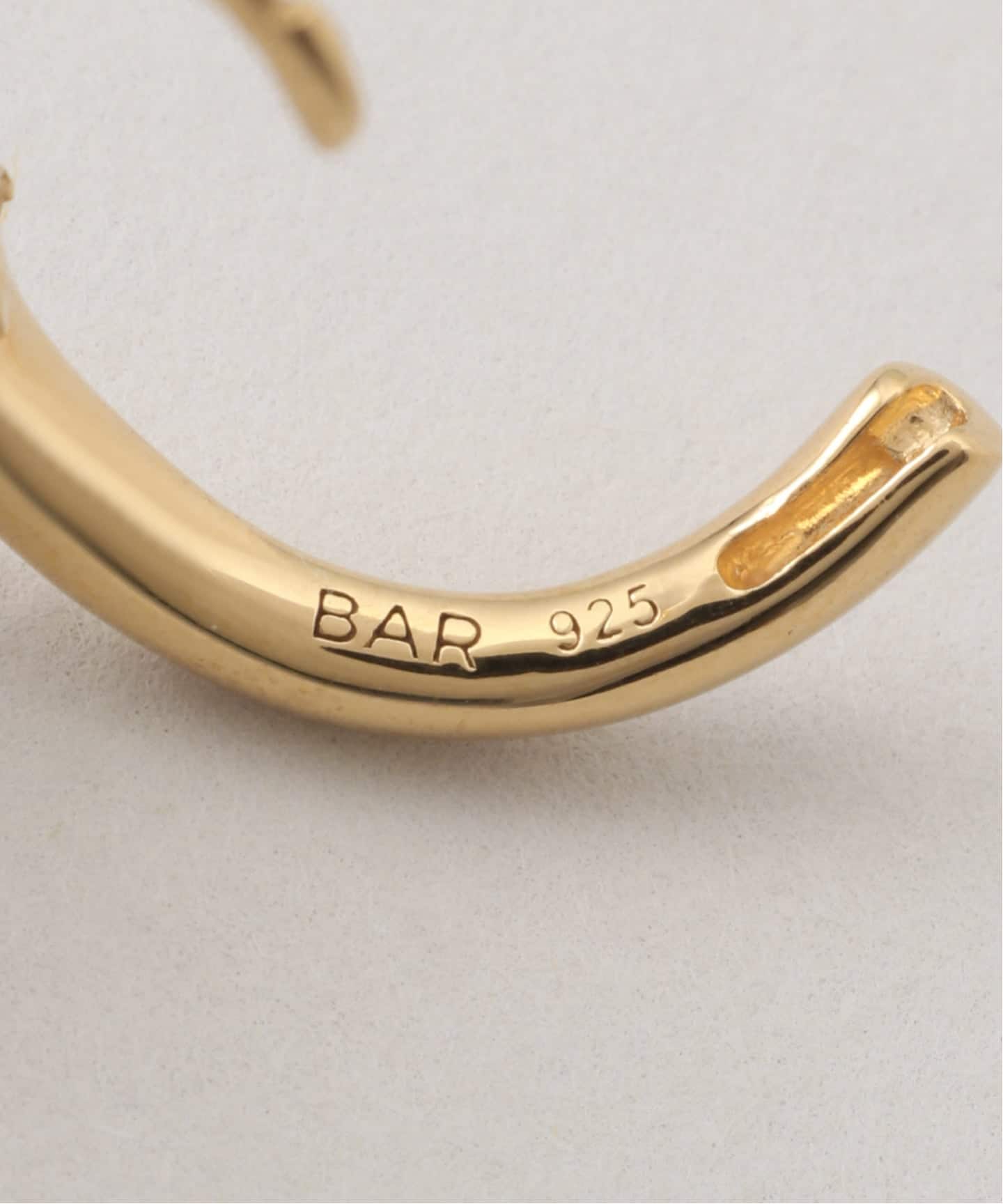 BAR Jewellery/バージュエリー CHUNKY OUTLINE PIERCE ピアス(両