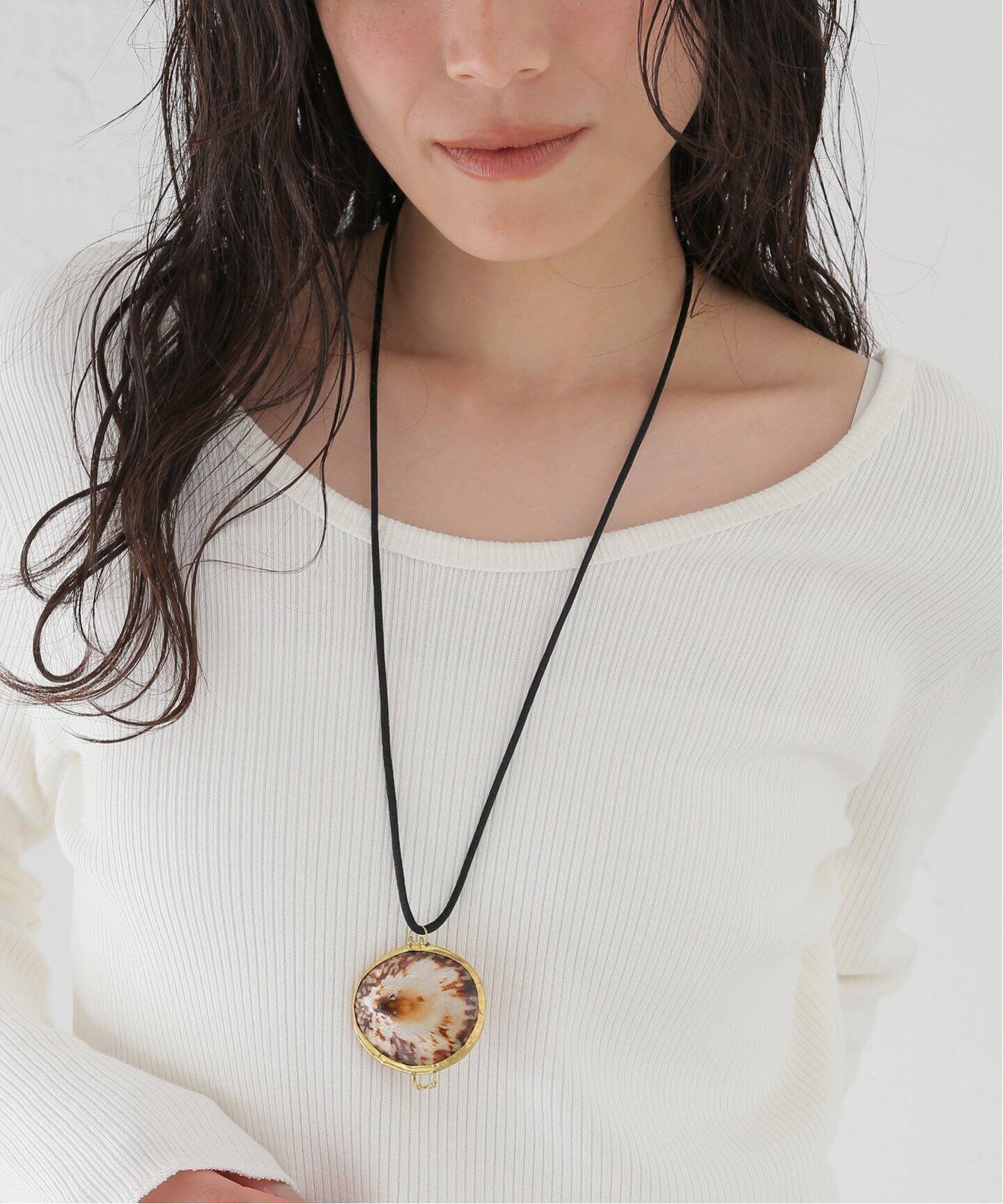 VIOLETTE ROOM/バイオレットルーム SHELL NECKLESS ネックレス