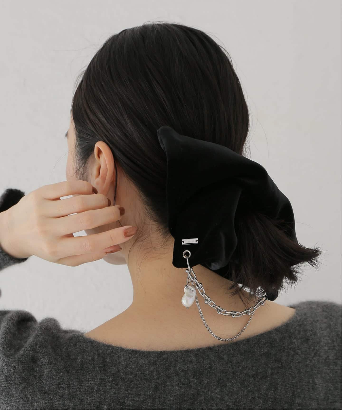 HEYEP/ヘイップ Velour Square Pearl Scrunchie-M シュシュ HP13225