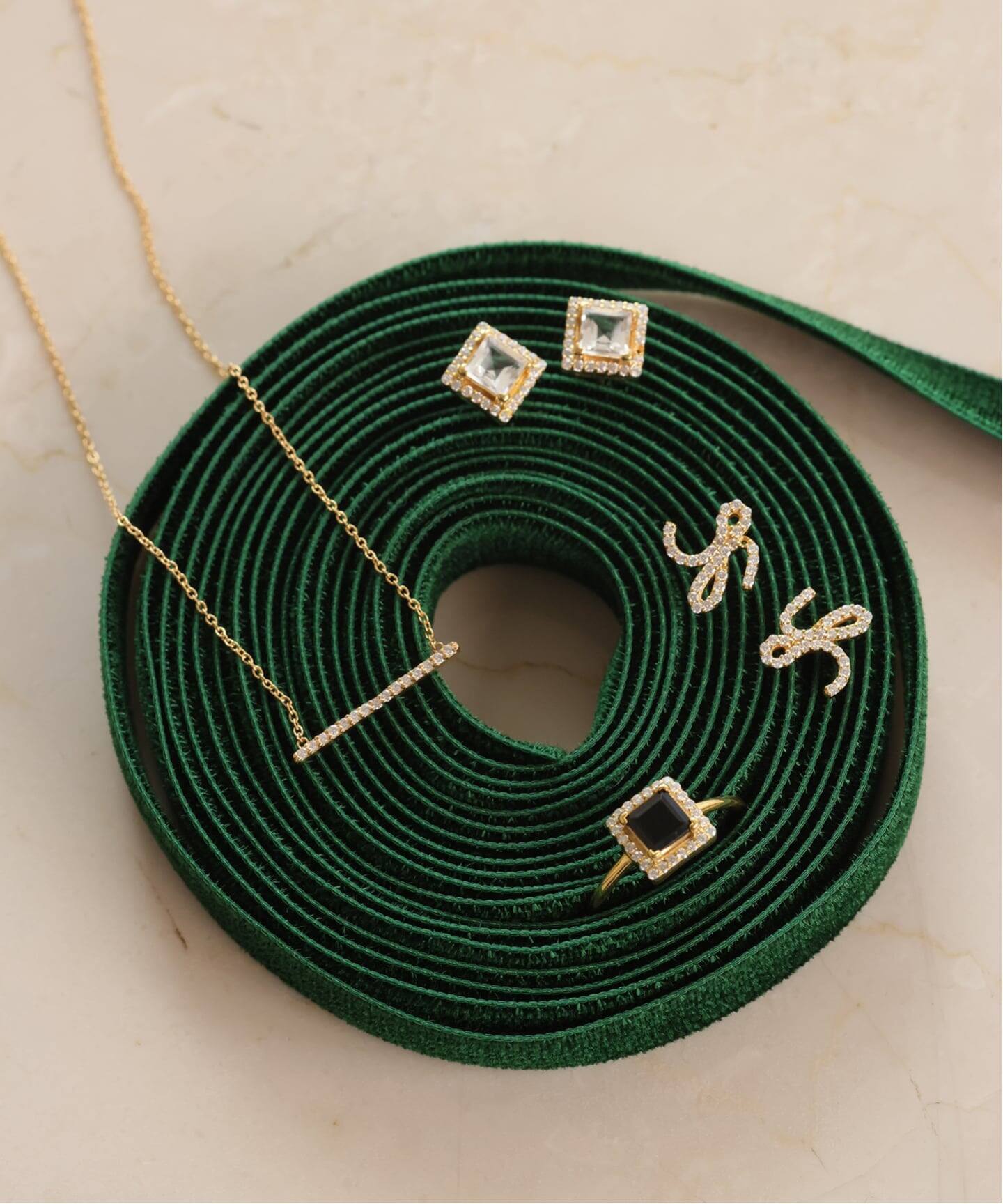 ODUL/オジュール SLOBE別注 スクエアカットピアス（ピアス（両耳用