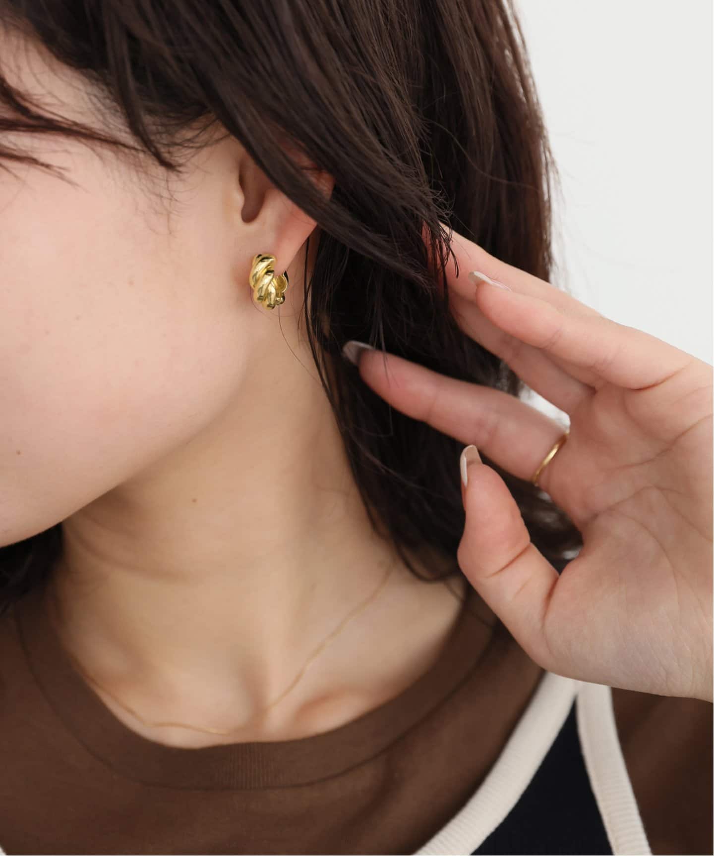 SHASHI/シャシ ウェーブフープピアス SH-E533（ピアス（両耳用