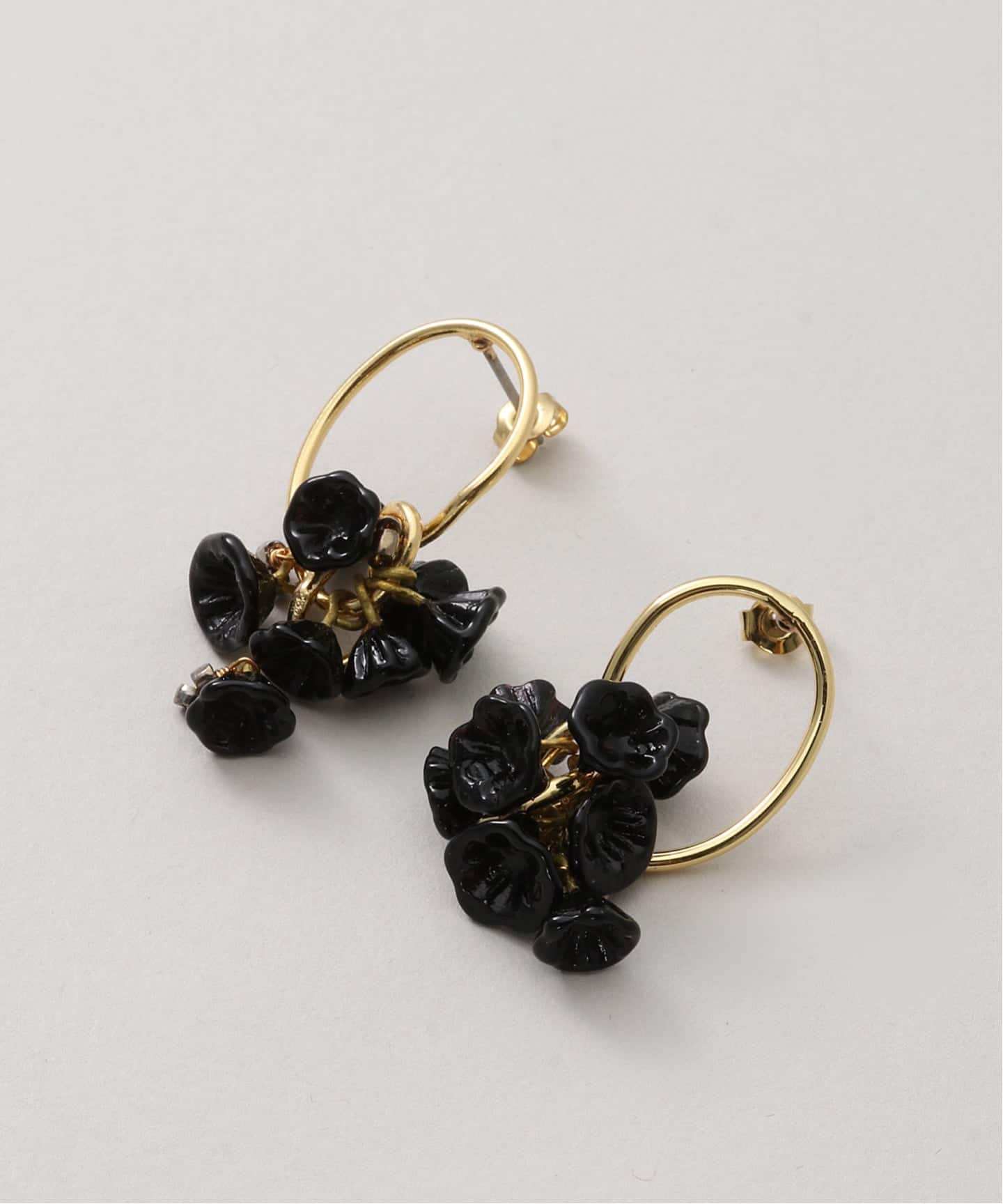 monshiro/モンシロ Holly hock ピアス MNP-223（ピアス（両耳用