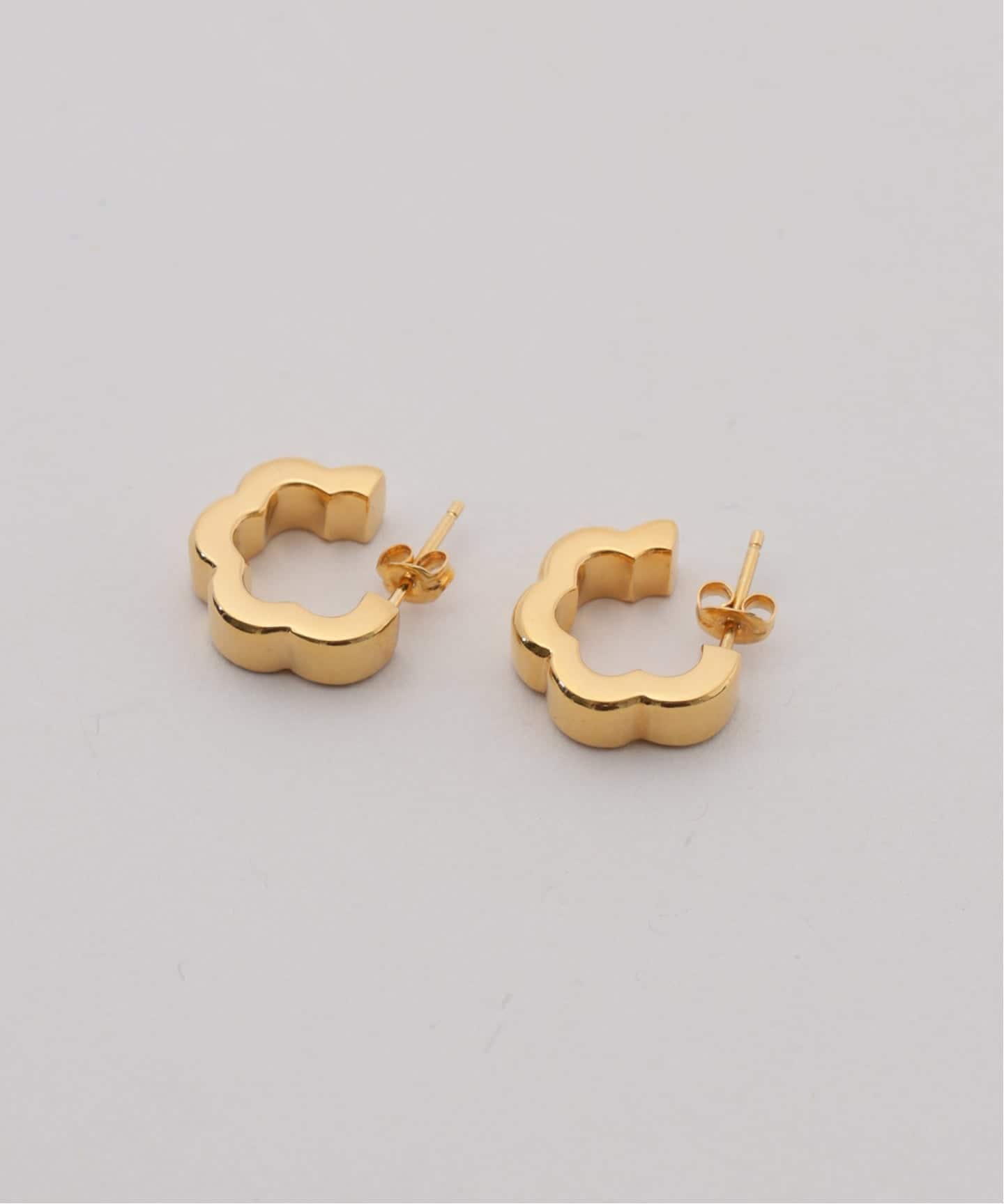 【わさびっこ】プラウPLOW ハート型ピアスMサイズ両耳用ピアス♥︎ Heart Pierce