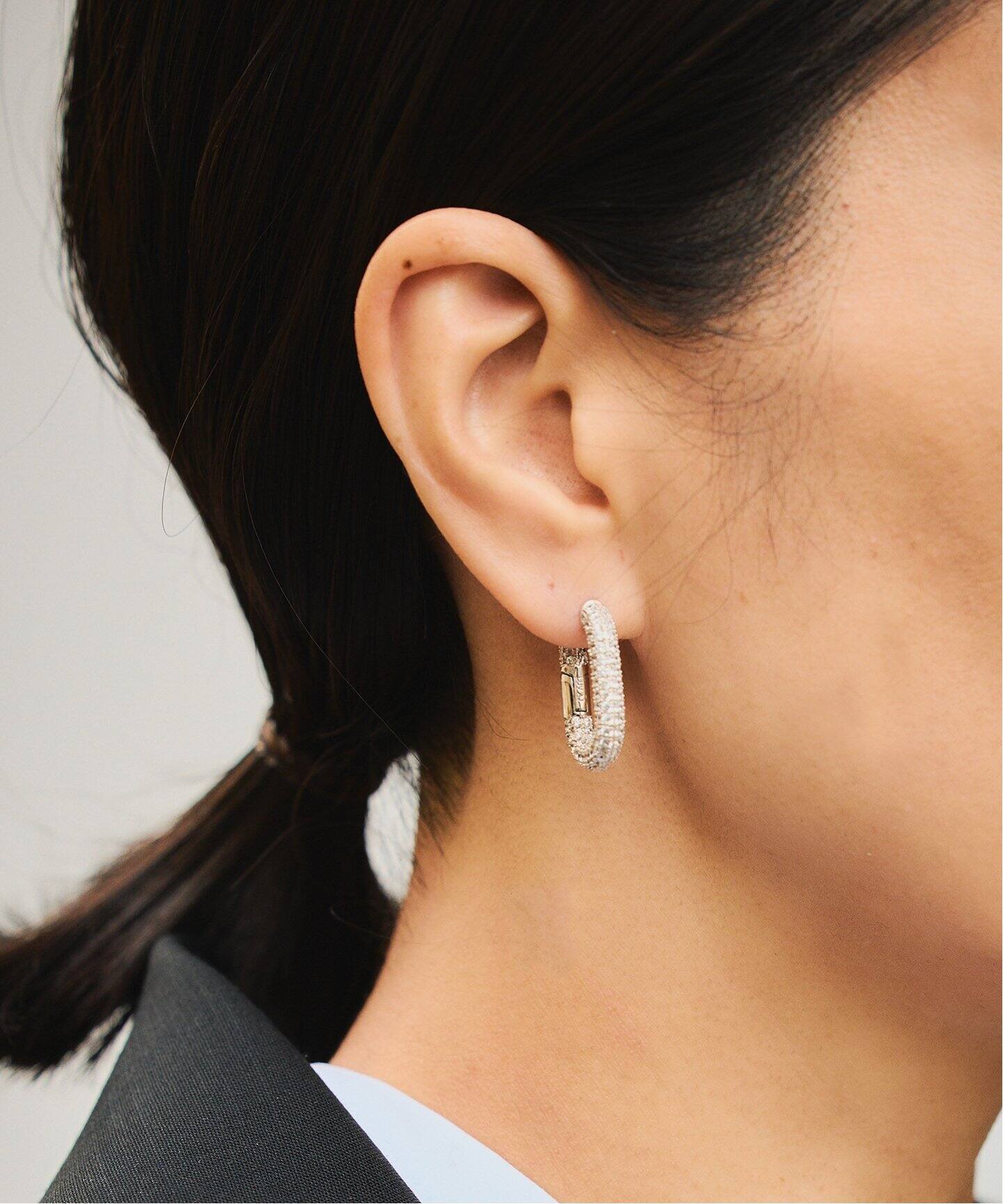 LUV AJ XL（ラヴエージェイ） PAVE CHAIN LINK HOOP（ピアス（両耳用 