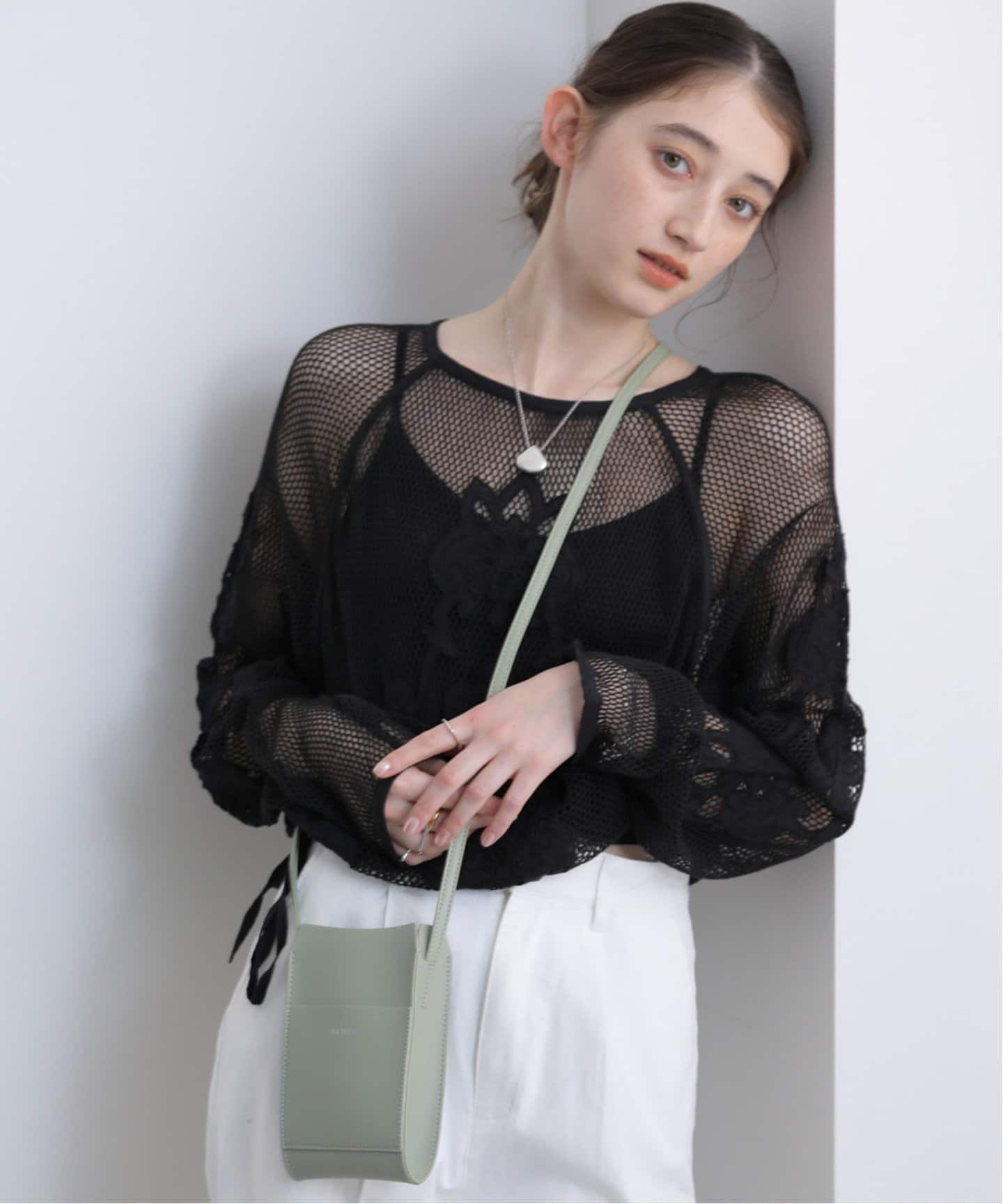 YOUTHBATH★韓国★コラボ★YB x Oliwa Dotie Sleeve Cross Bag YOUTHBATH☆韓国☆コラボ☆YB x Oliwa Dotie Sleeve Cross Bag