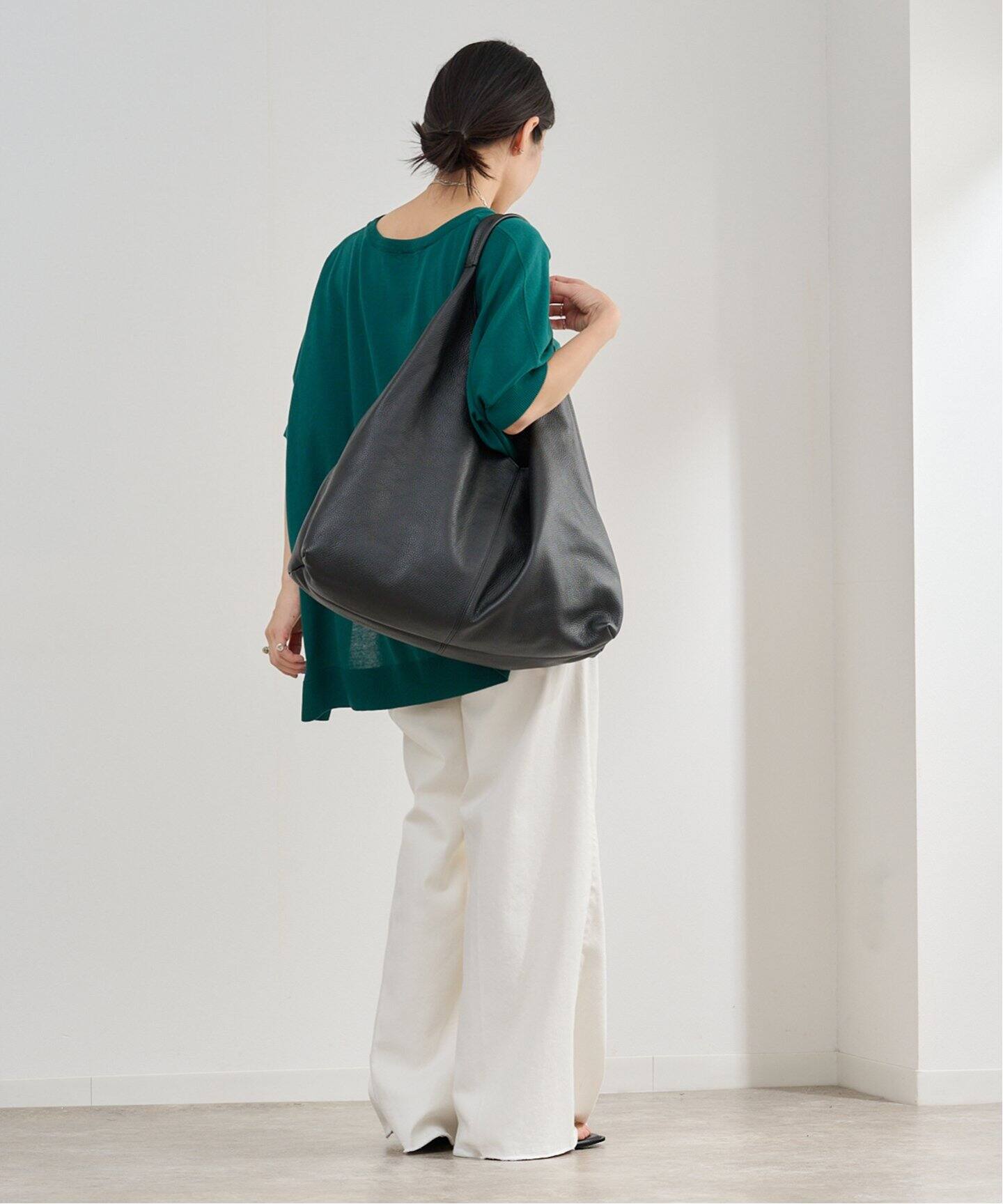 【新品】タグ付きAULENTTIトライアングルバッグのセット AULENTTI トライアングルバッグ（ショルダーバッグ）｜BOICE FROM