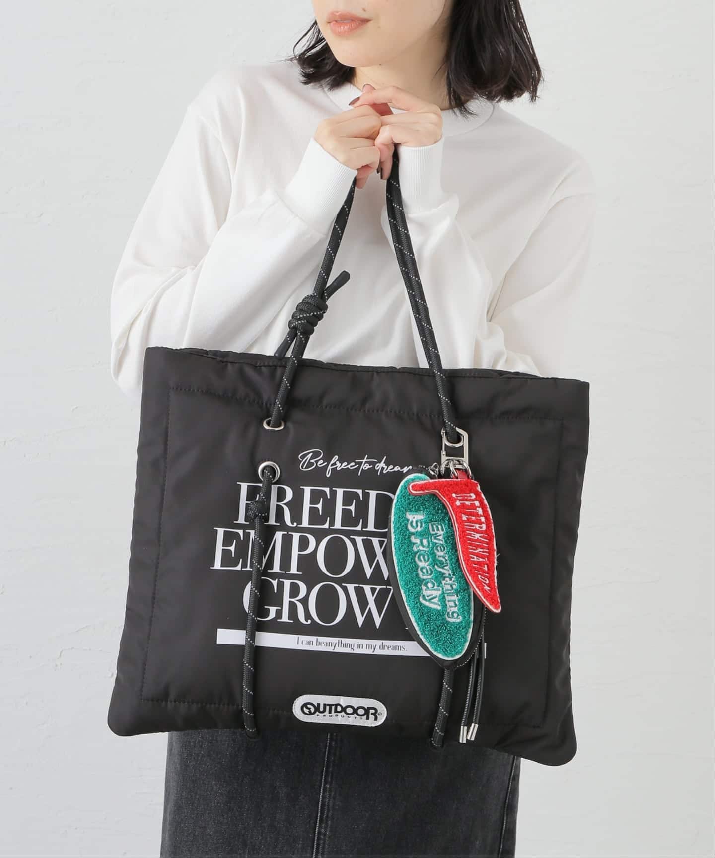 OUTDOOR PRODUCTS Logo Tote（トートバッグ）｜BOICE FROM BAYCREW'S