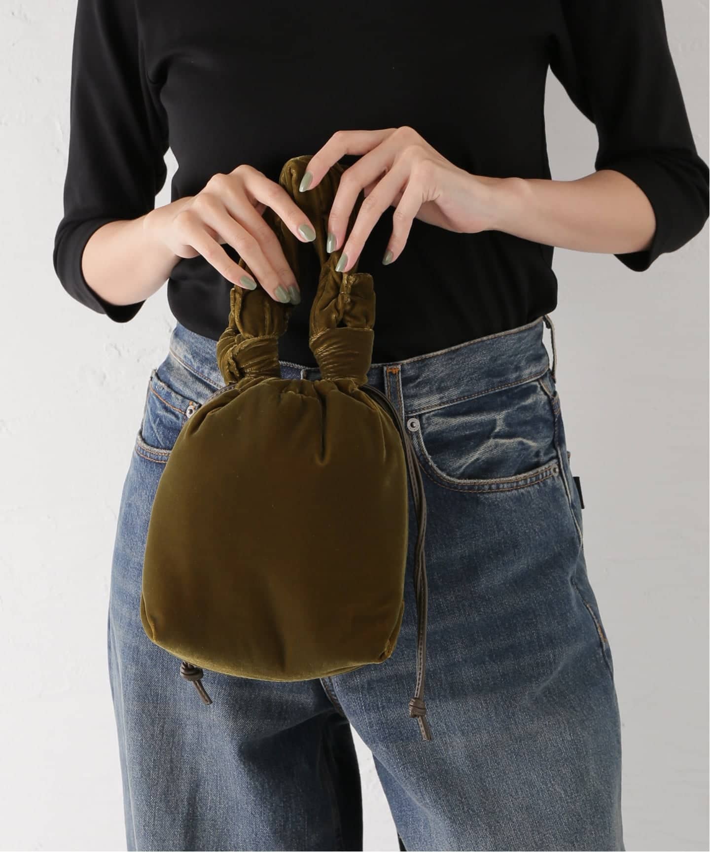 anuke Velvet Mini Purse（ハンドバッグ）｜BOICE FROM BAYCREW'S