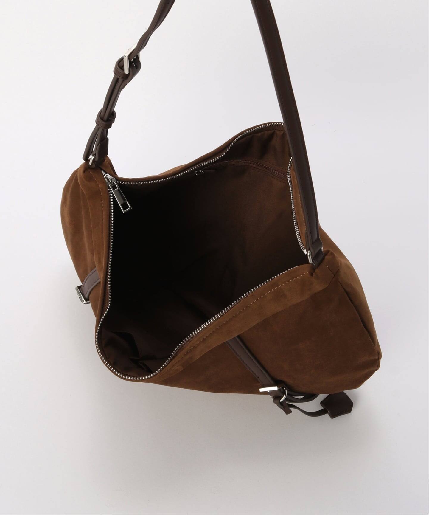 KnuthMarf suede moon bag(ショルダーバッグ)|BOICE FROM BAYCREW'S KnuthMarf suede moon bag(ショルダーバッグ)|BOICE FROM BAYCREW'S