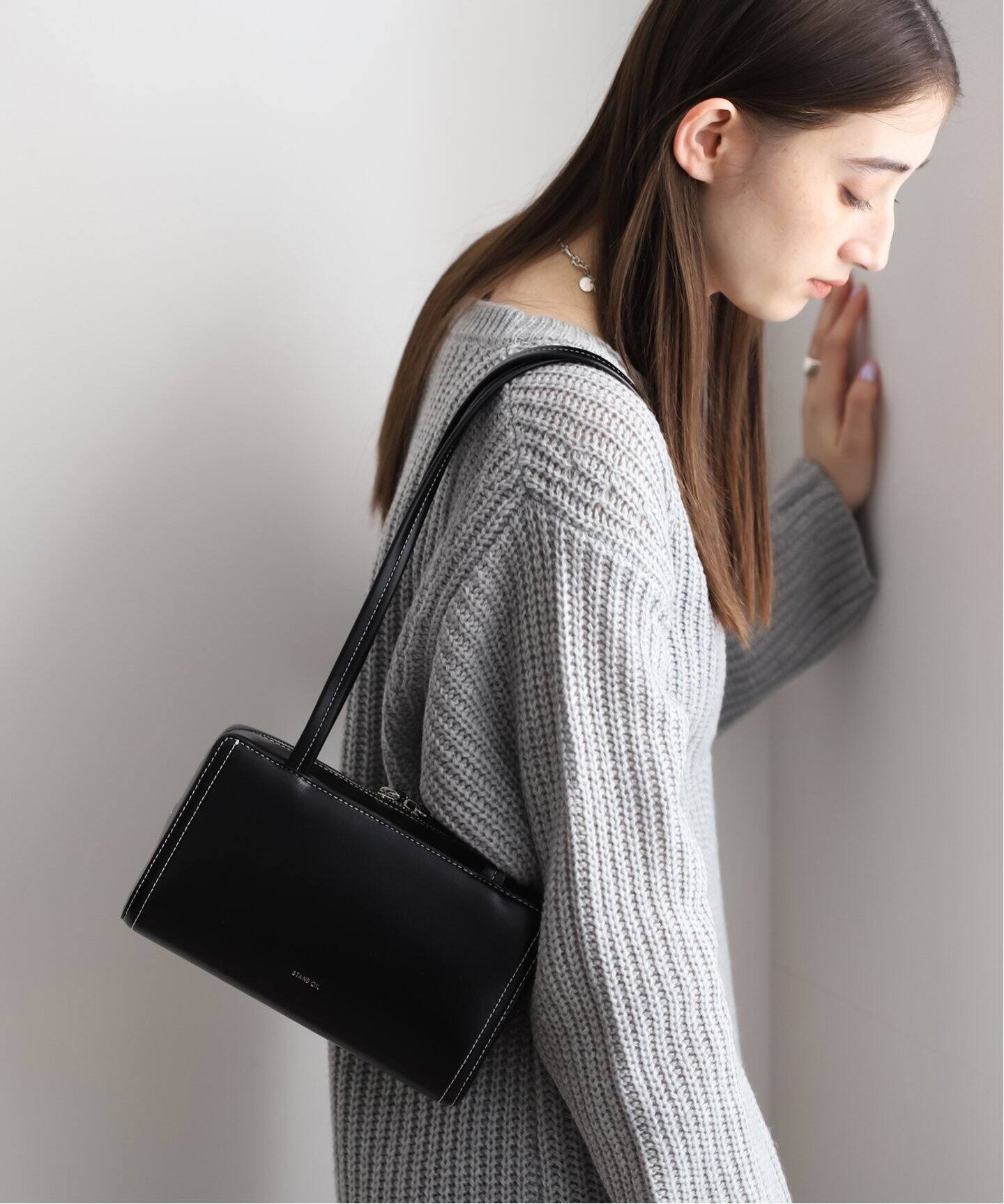 STAND OIL ブラウンショルダーバッグ Plump Bag · プランプバッグ