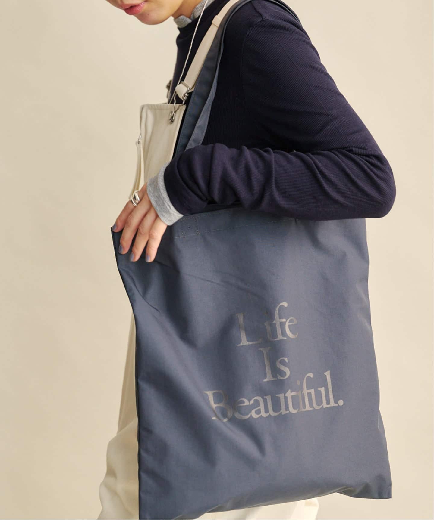 BEYOND THE VINES パープルショルダーバッグ 日本でバッグを