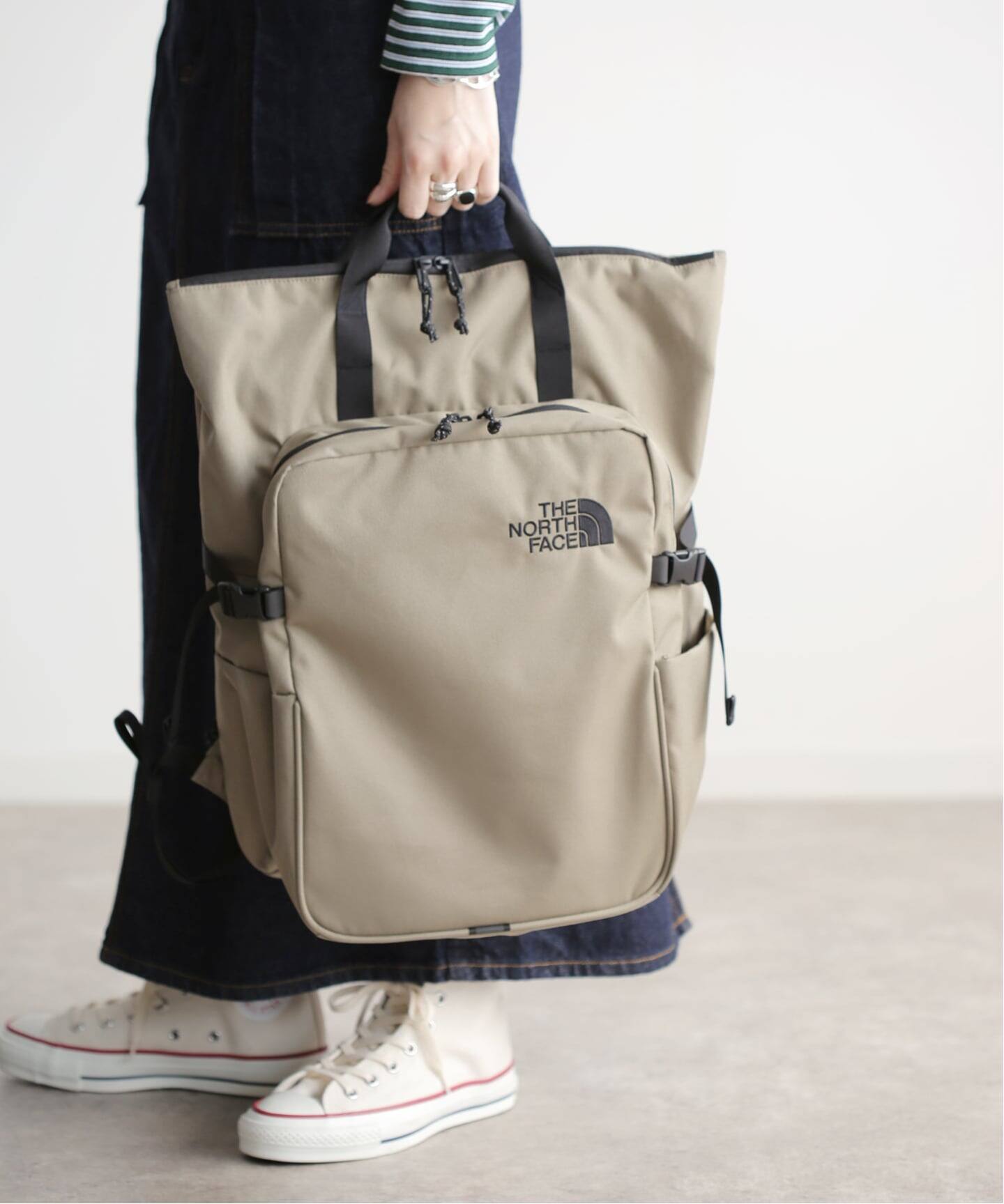 THE NORTH FACE ベージュバックパック THE NORTH FACE（ザ ノースフェイス） ノースフェイス バックパック