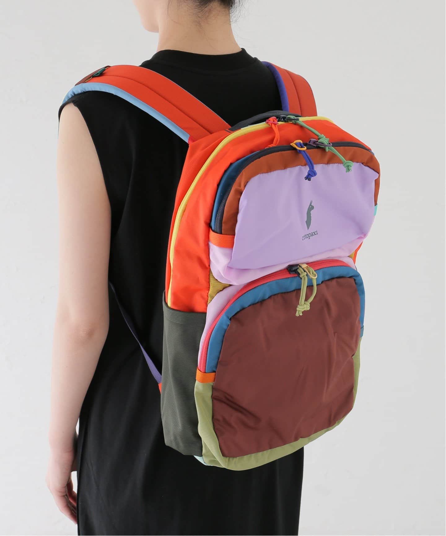 【新品同様】Cotopaxi Tasra 16Lリュックマルチカラー収納力抜群 新品】コトパクシ Tasra 16L cotopaxi マルチカラー リュック