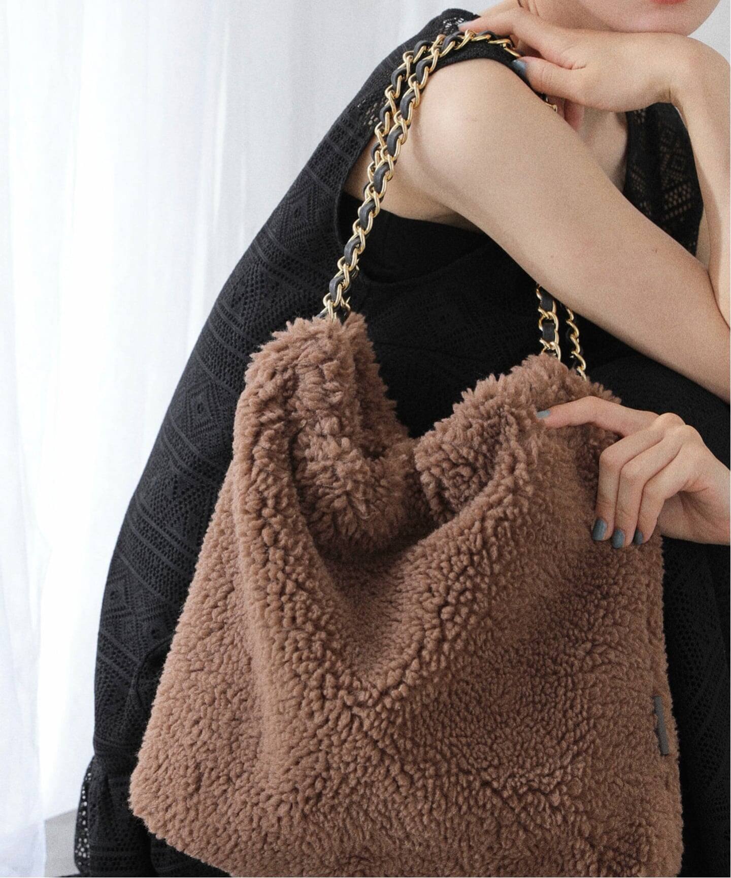 VIOLAd'ORO / ヴィオラドーロ エコファーバッグ 34*34cm（ショルダー