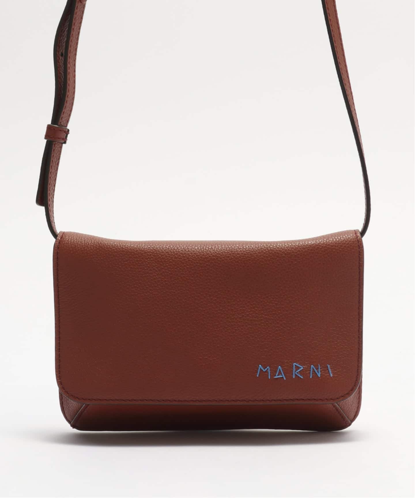 週末せーる。マルニ　ショルダーバック MARNI（マルニ） ショルダーバッグ 斜め掛け クロスボディ ストライプ