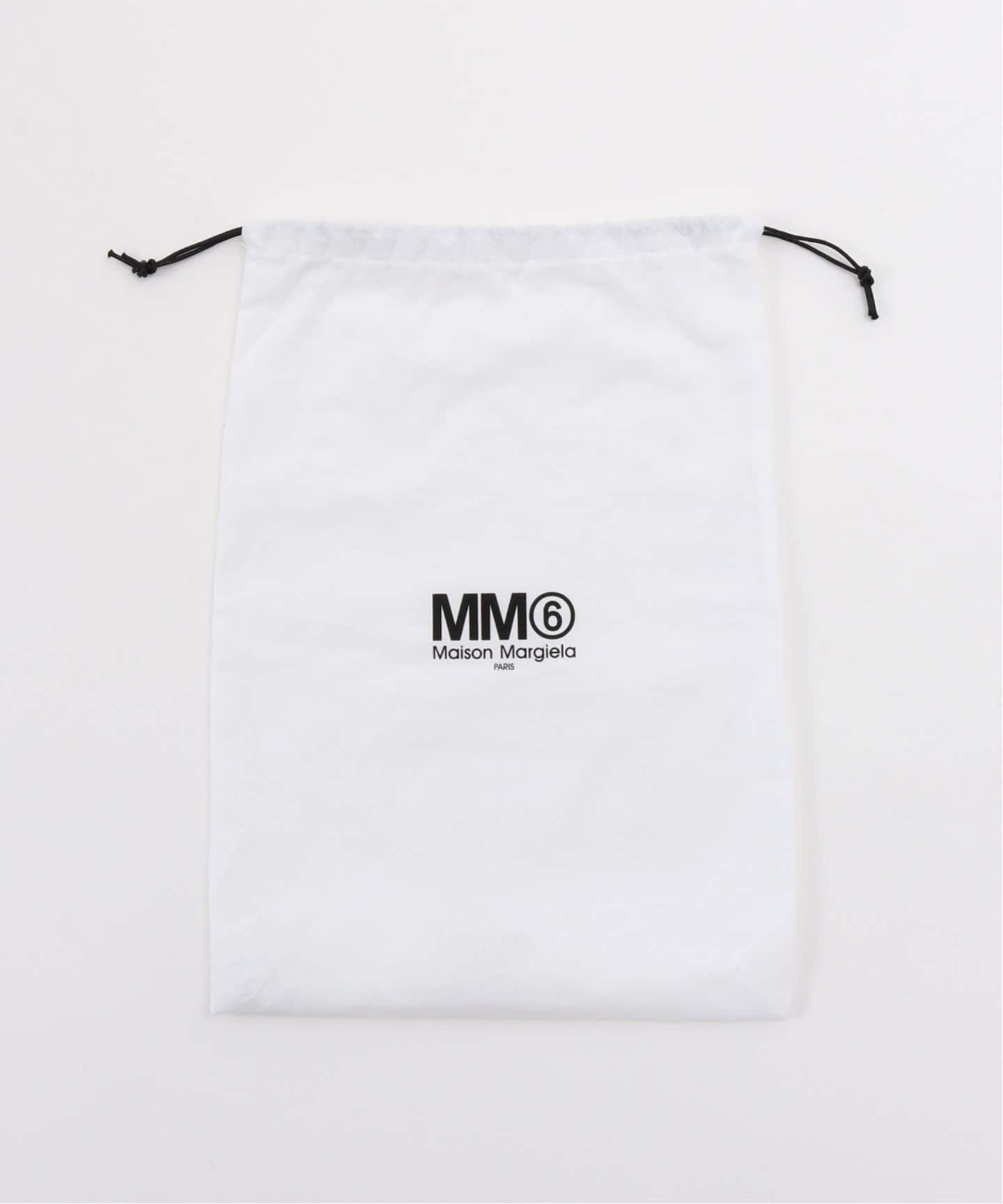 【関送無料】 MM6 ボディバッグ Mylon Pockets ベルトバッグ MM6 Maison Margiela（ｴﾑｴﾑｼｯｸｽ ﾒｿﾞﾝ ﾏﾙｼﾞｪﾗ）の「NYLON POCKETS