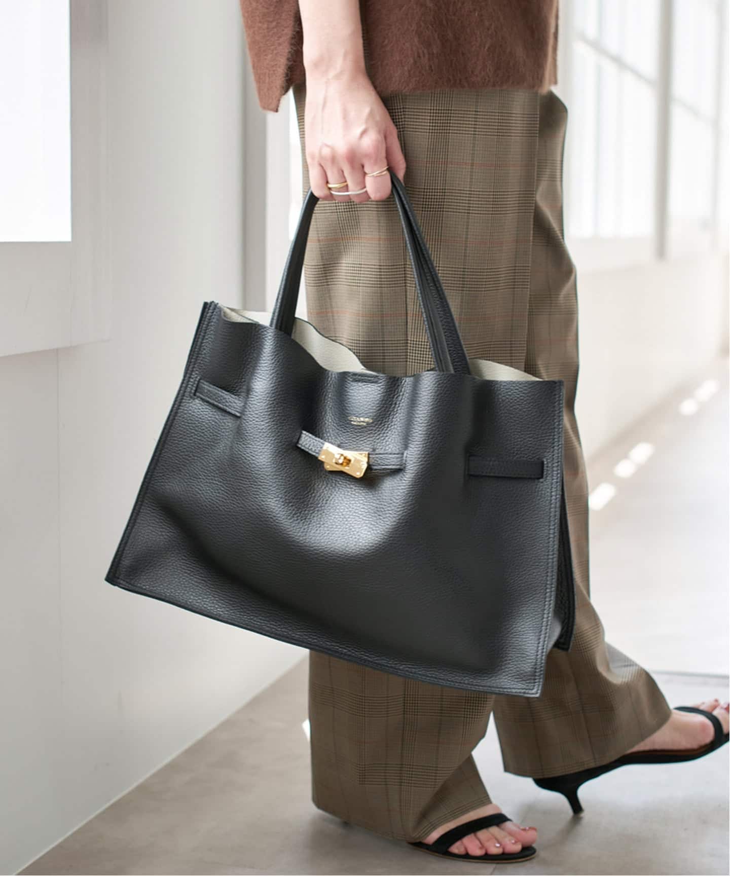 追加予約》VIOLAd'ORO / ヴィオラドーロ イタリアンWフェイスレザー