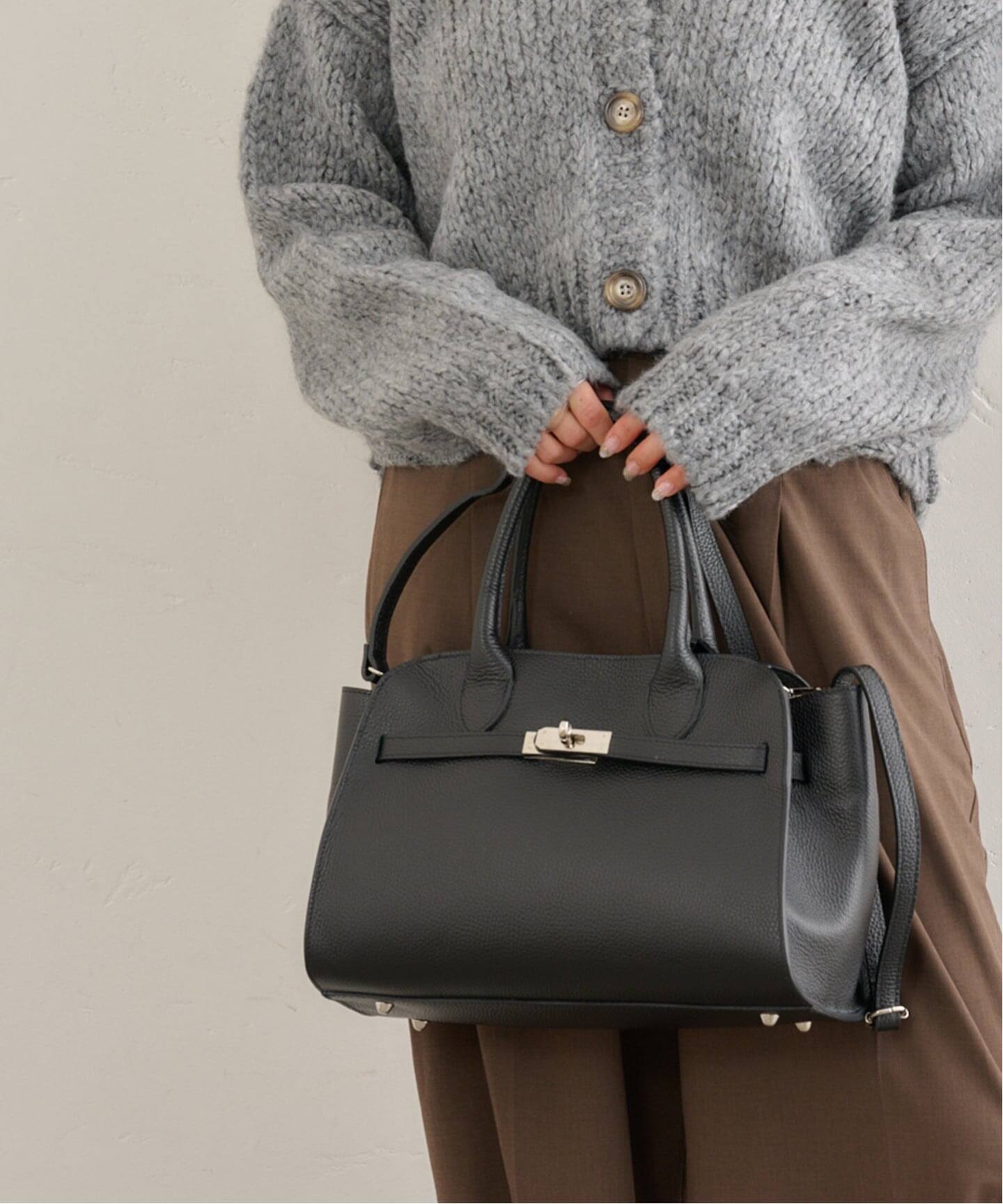 オウレンティ　ヨコナガ MADE IN ITALY】オウレンティ AULENTTI スタッズ2wayショルダーバッグ