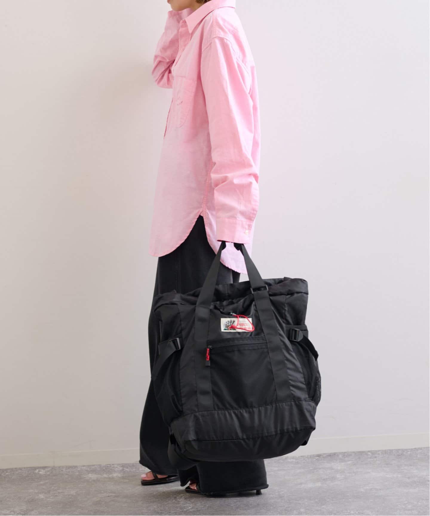 新品タグ付　カリブーマウンテニアリング L/W PACK TOTE　ブラック CARIBOU Mountaineering(カリブーマウンテニアリング)/LIGHT