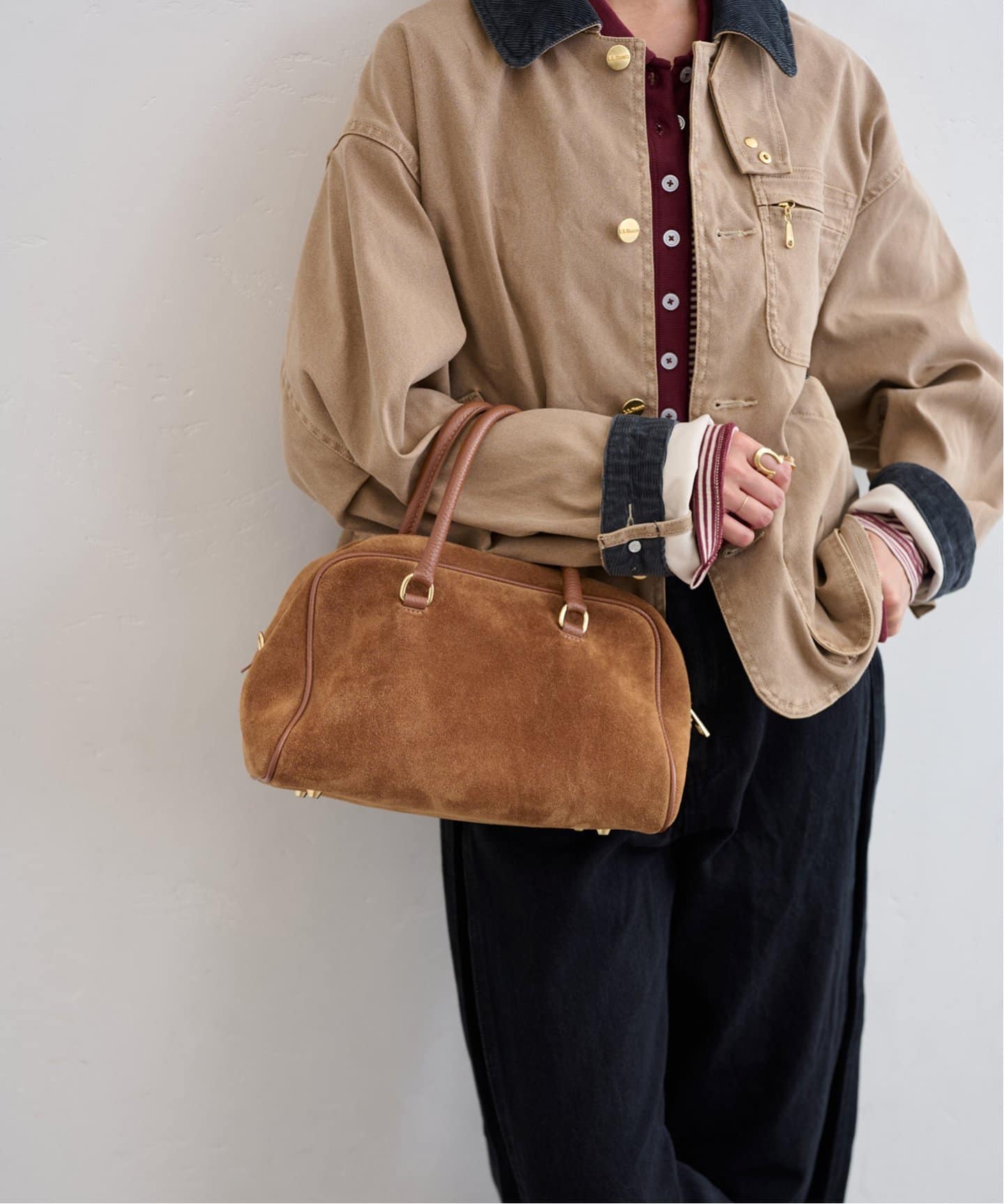 美品AULENTTI/オウレンティ SUEDE MINI BOSTON AULENTTI ボストンバッグ 「AULENTTI/オウレンティ」バックル