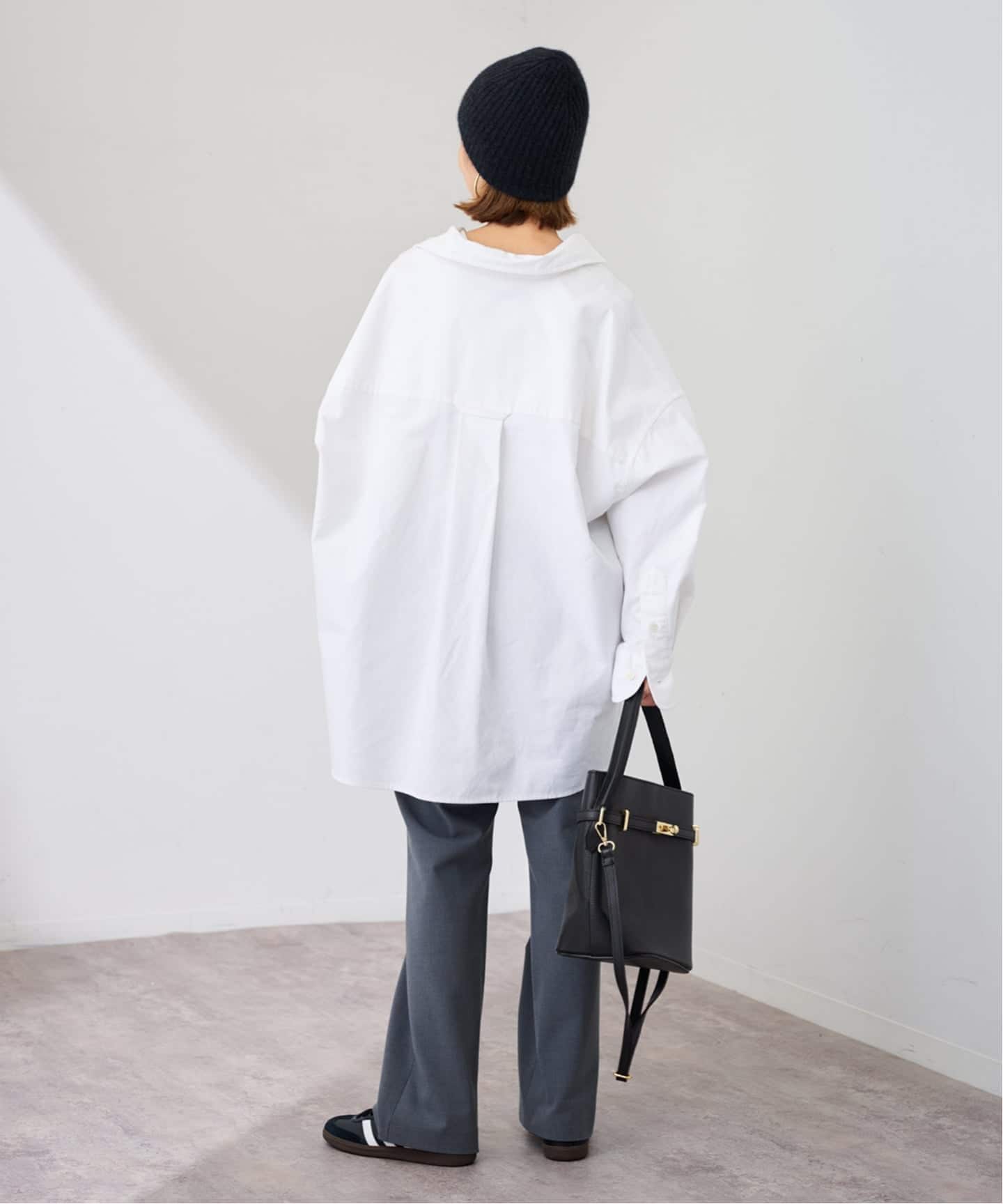 AULENTTI/オウレンティワンハンドル金具付きbasketバック