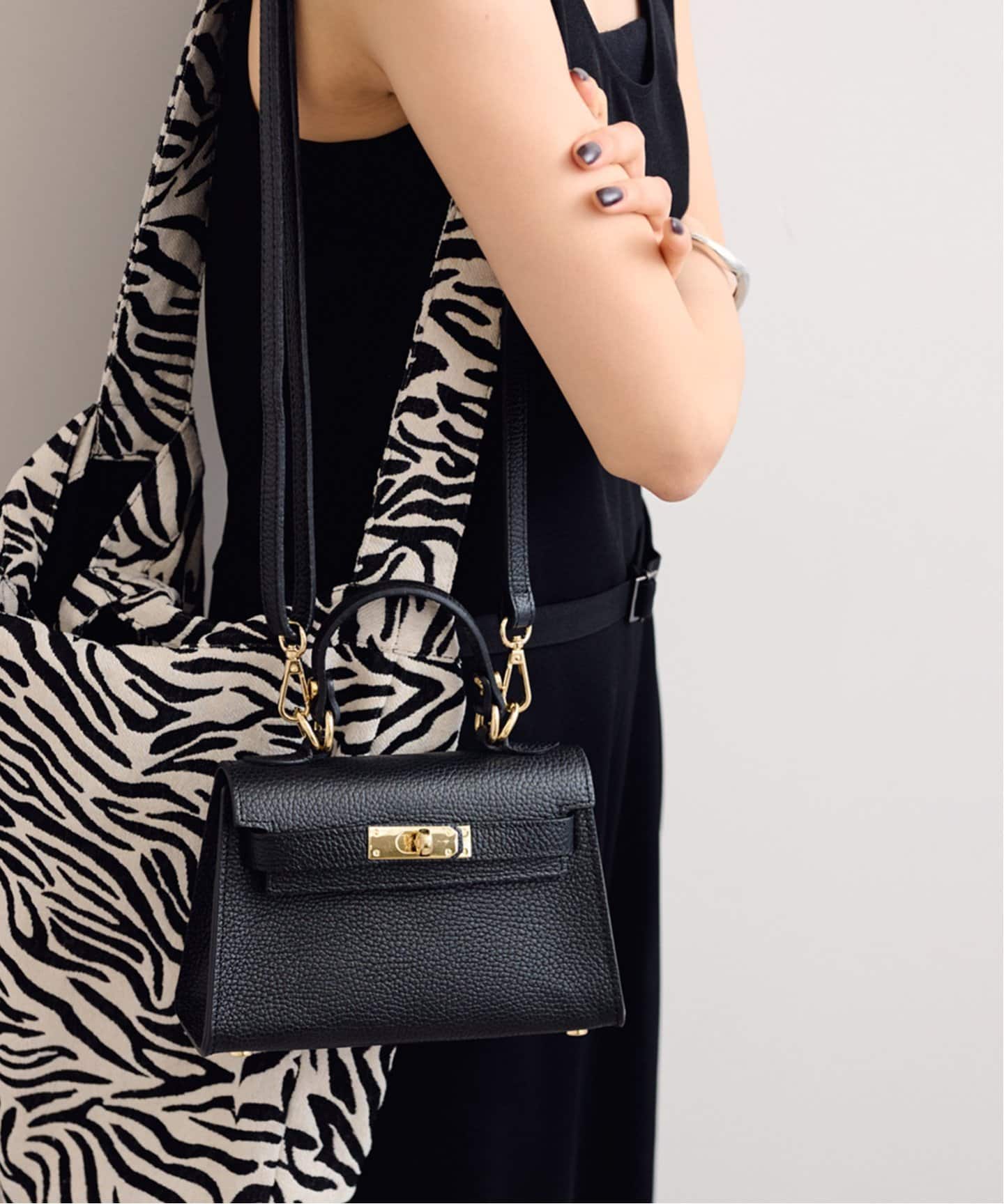 AULENTTI/オウレンティ 金具付きSHOULDERバック（ショルダー