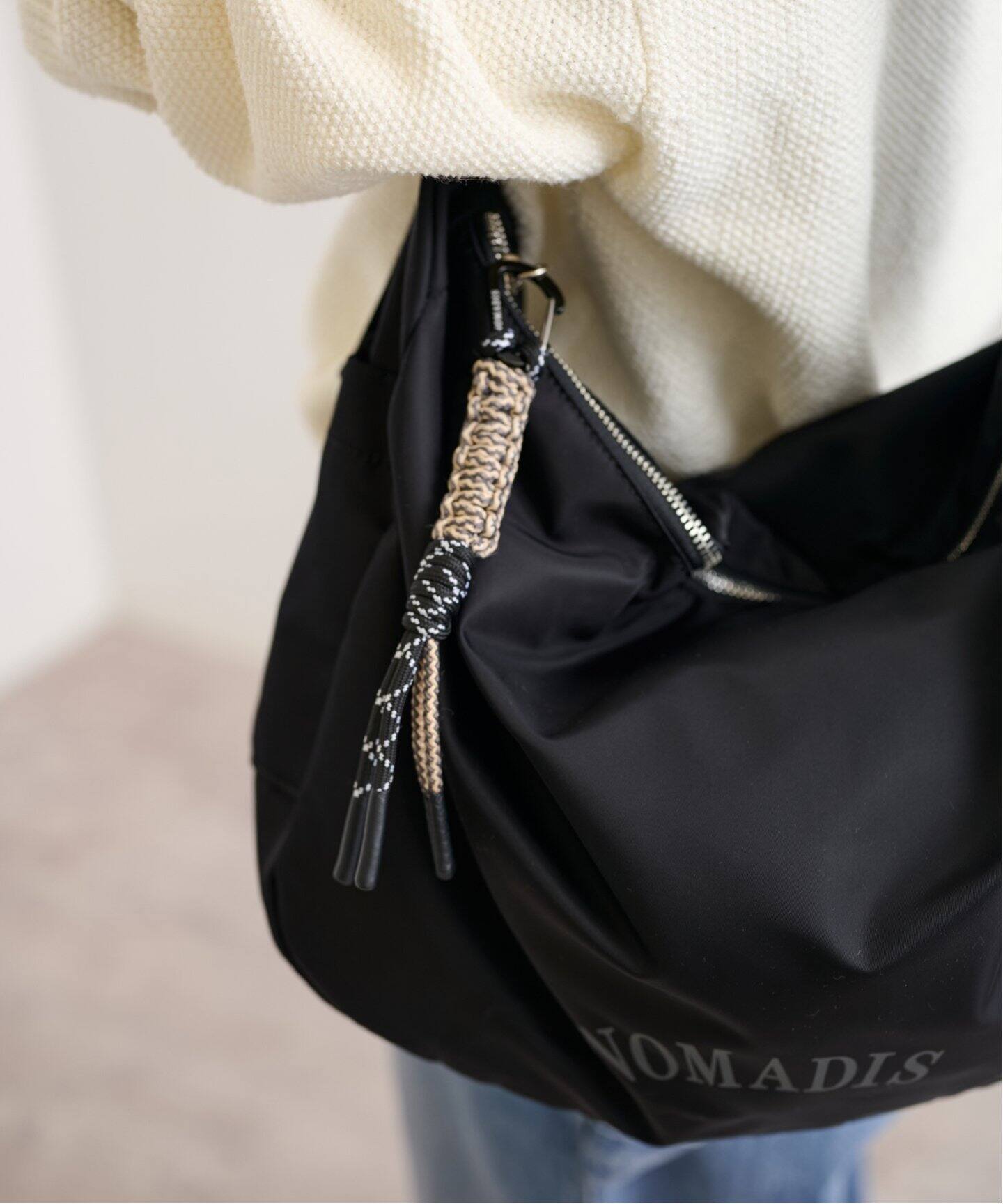NOMADIS/ノマディス 別注コードチャームSHOULDERバッグ（ショルダー 