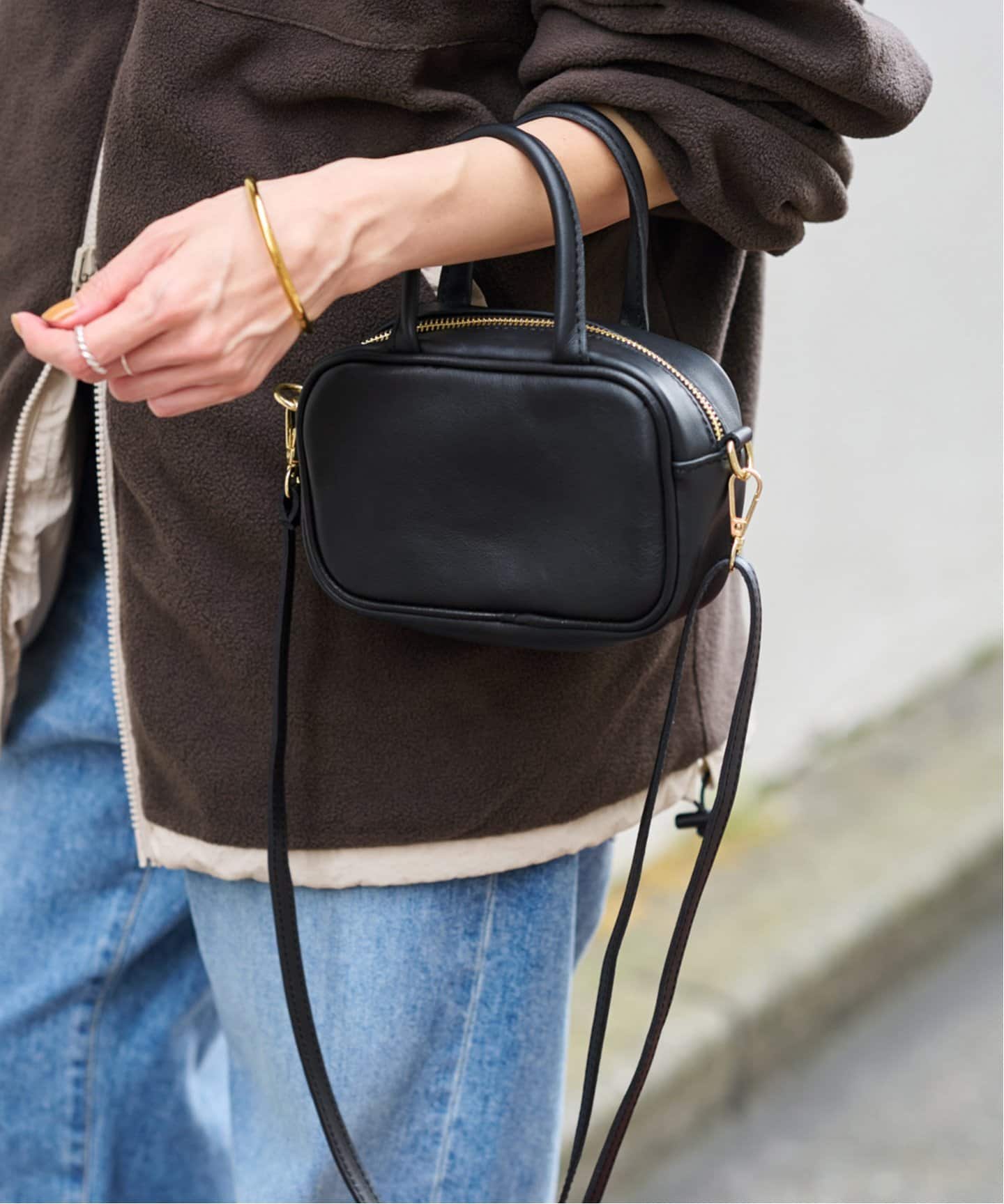 AULENTTI/オウレンティ MINI BOX スムースレザーshoulderバック