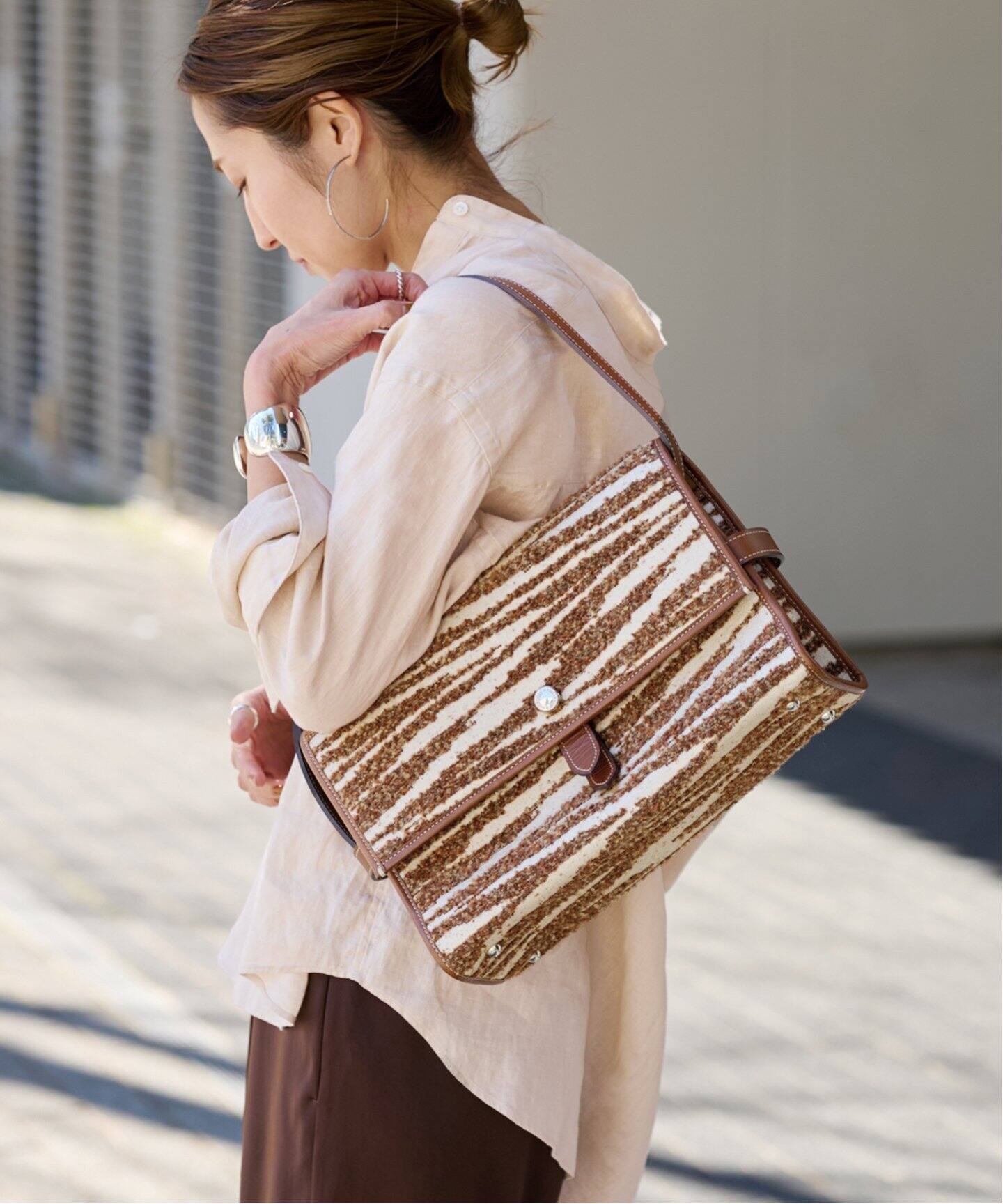 A VACATION/アヴァケーション MAN（ゼブラ）（ショルダーバッグ  