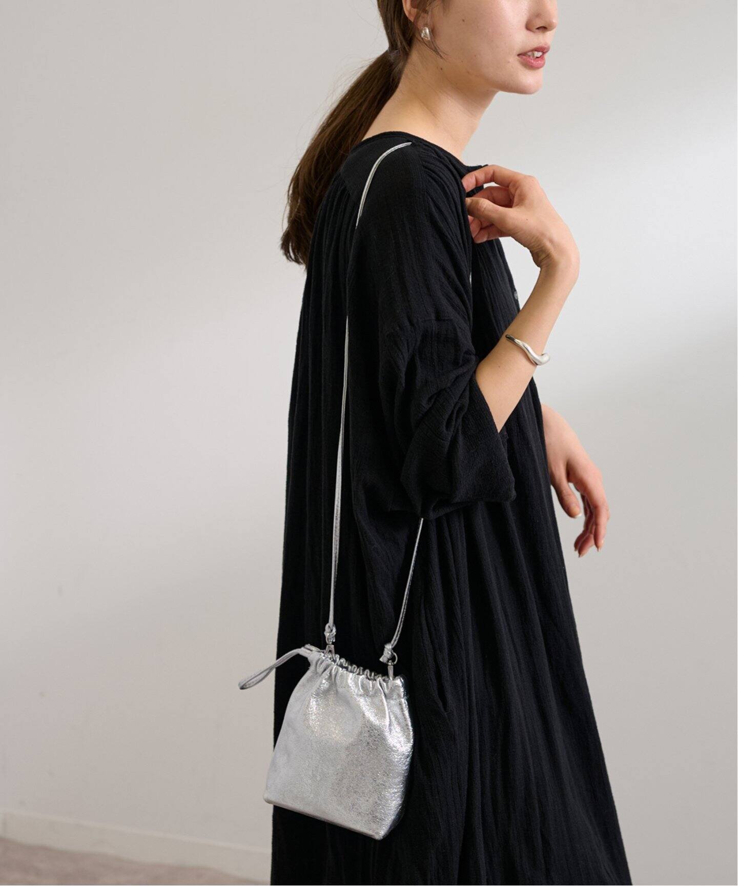 AULENTTI(オウレンティ) mini キンチャク SHOULDER BAG AULENTTI/オウレンティ miniキンチャクSHOULDER（ショルダーバッグ