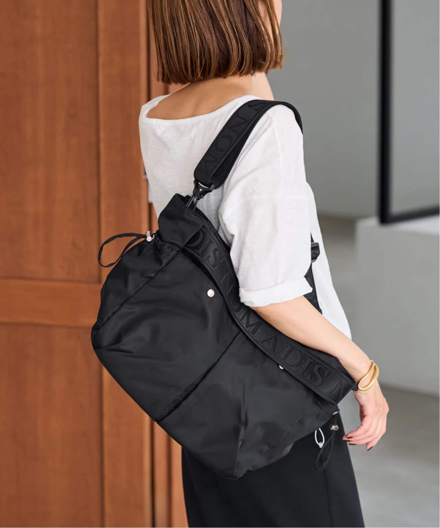 NOMADIS/ノマディス　FRAMeWORK ショルダーバッグ ブラック ≪WEB限定追加≫NOMADIS/ノマディス BASQUE M SLD（ショルダー
