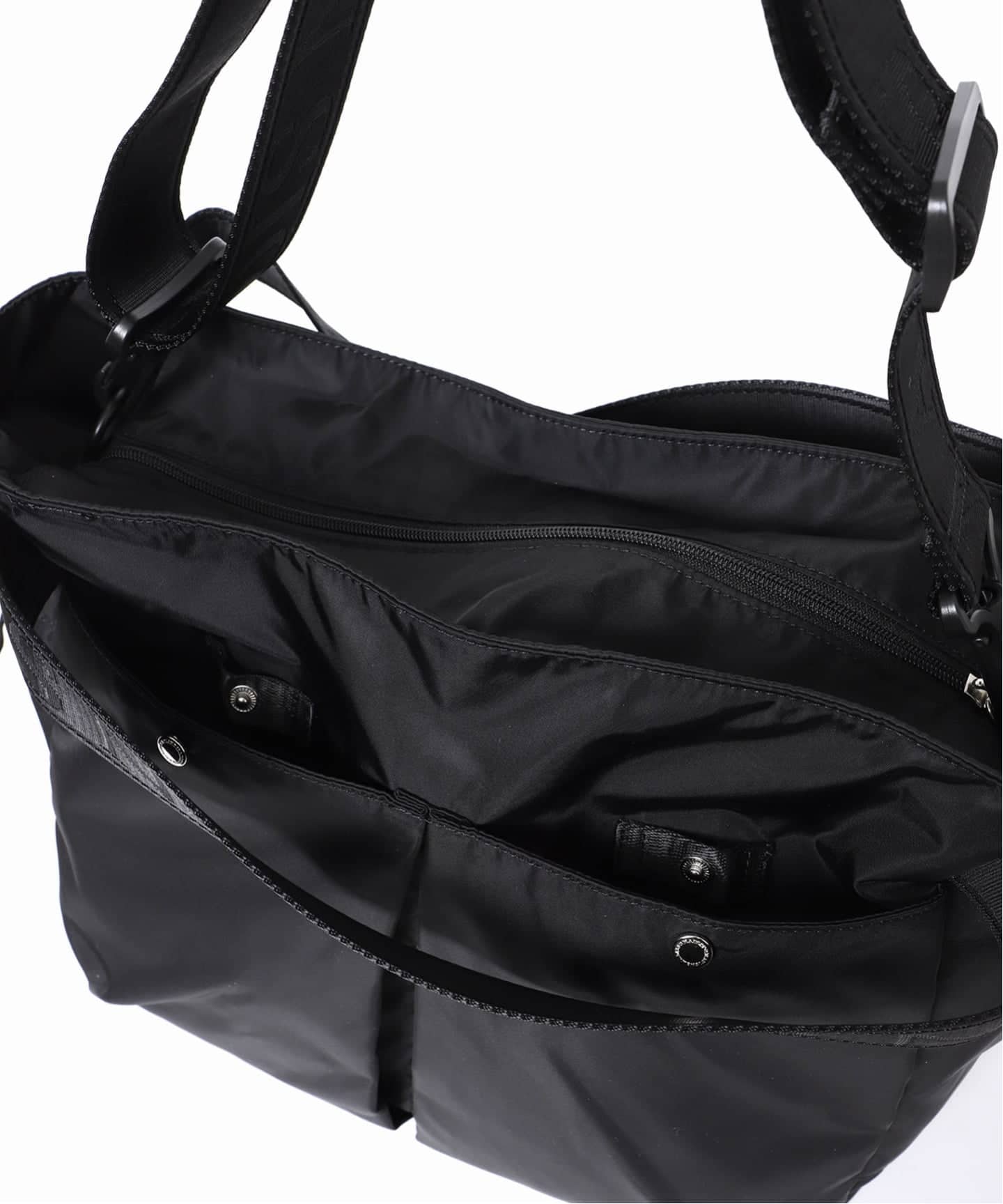 NOMADIS/ノマディス　FRAMeWORK ショルダーバッグ ブラック ≪WEB限定追加≫NOMADIS/ノマディス BASQUE M SLD（ショルダー