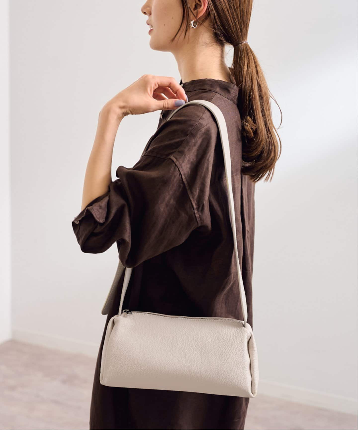 バッグ PELLETTERIA MARANT trapezoid shoulder ba FRAMeWORK｜PELLETTERIA MARANT trapezoid shoulder ba