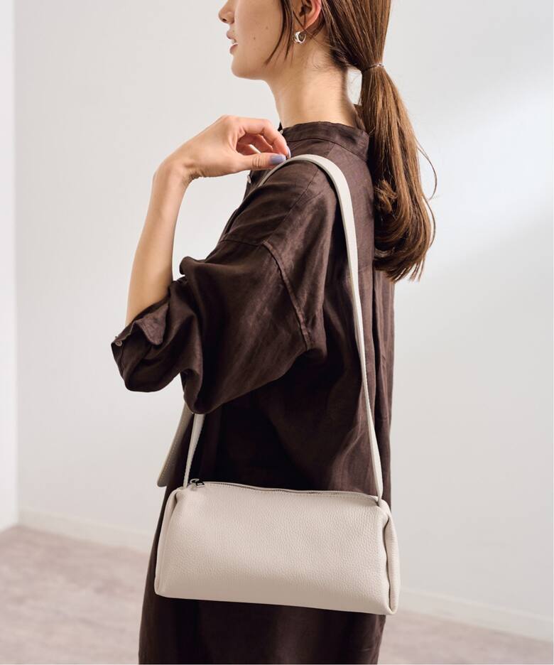PELLETTERIA MARANT trapezoid shoulder ba（ショルダーバッグ 