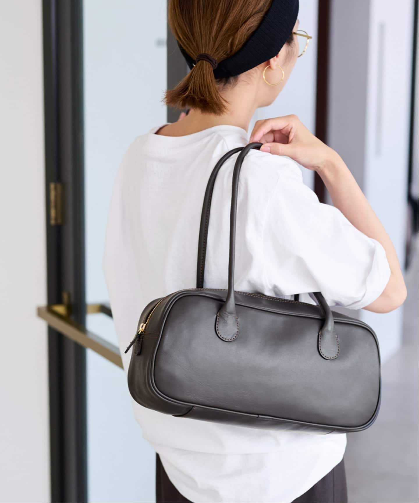 美品 オウレンティ フレームワーク 別注 ロングハンドルボストン バッグ ≪WEB限定 / 追加予約≫AULENTTI/オウレンティ 別注ロング