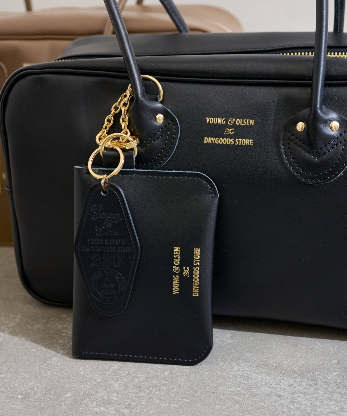 YOUNG&OLSEN 別注SMOOTH LEATHER ブラウン FRAMeWORK ハンドバッグ 「追加」YOUNG＆OLSEN 別注SMOOTH