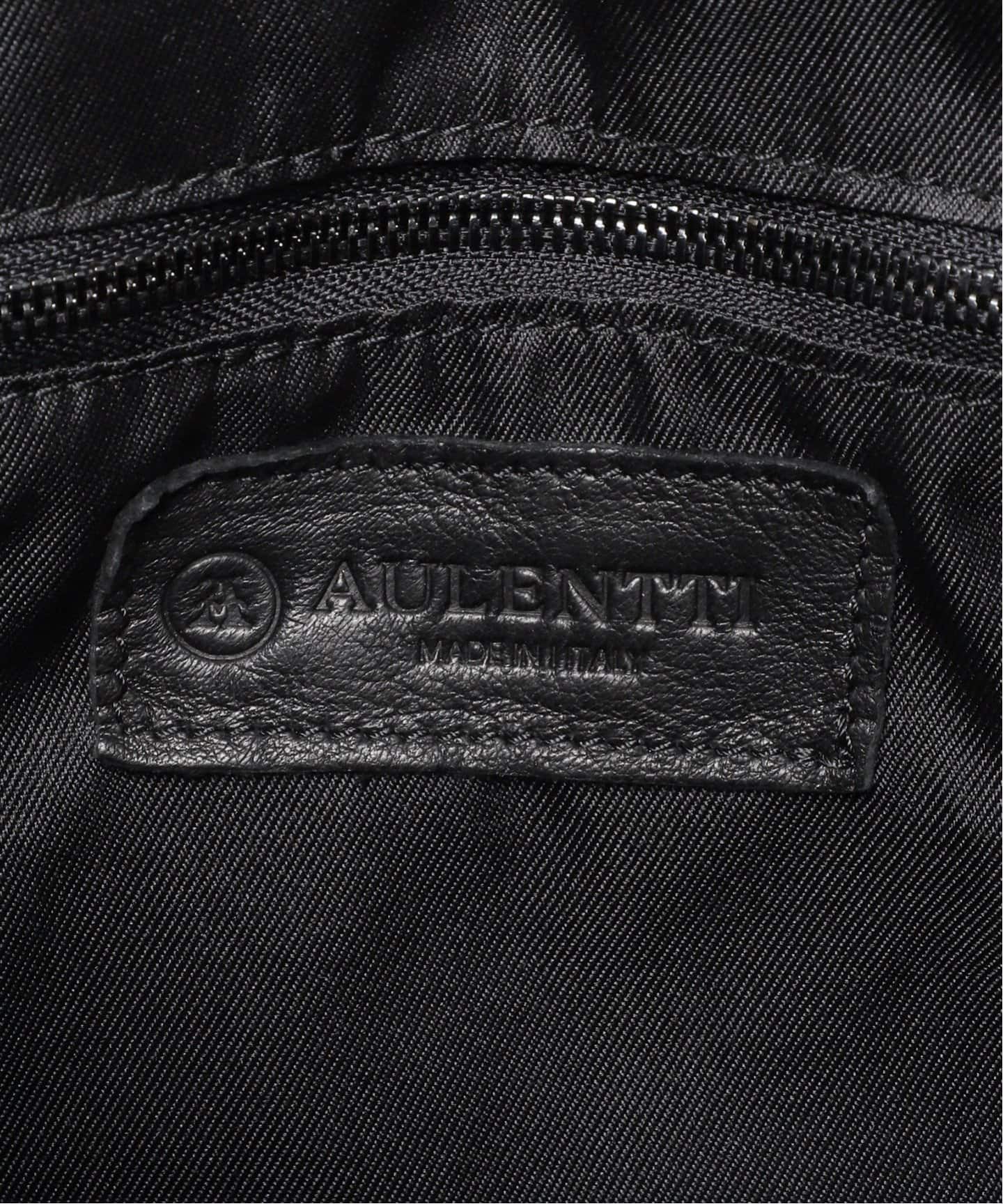 AULENTTI/オウレンティ レザーナップザック（バックパック／リュック