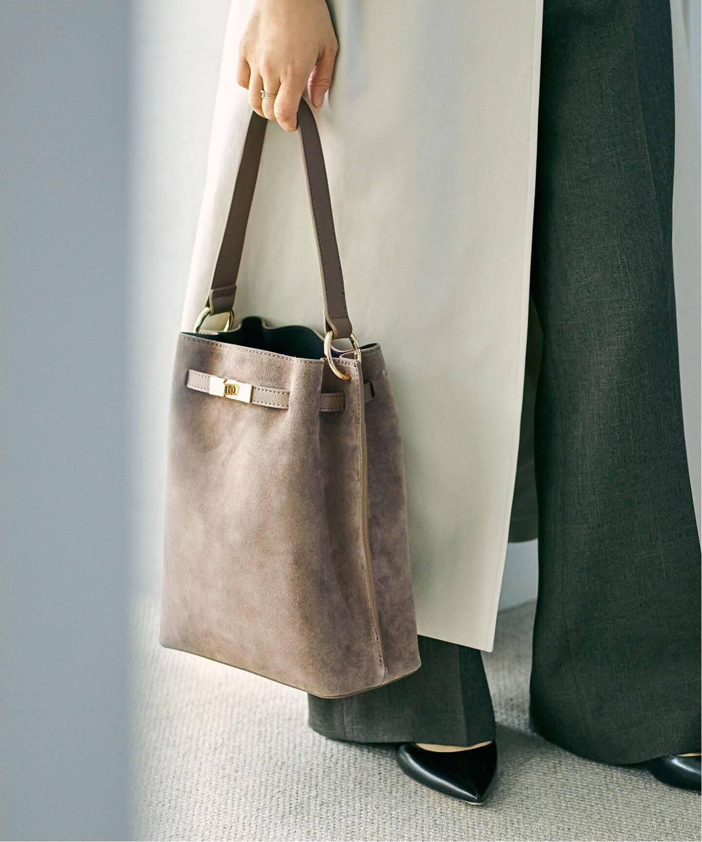 MILOS/ミロス 金具付きスエードワンハンドルバッグ（ショルダーバッグ  