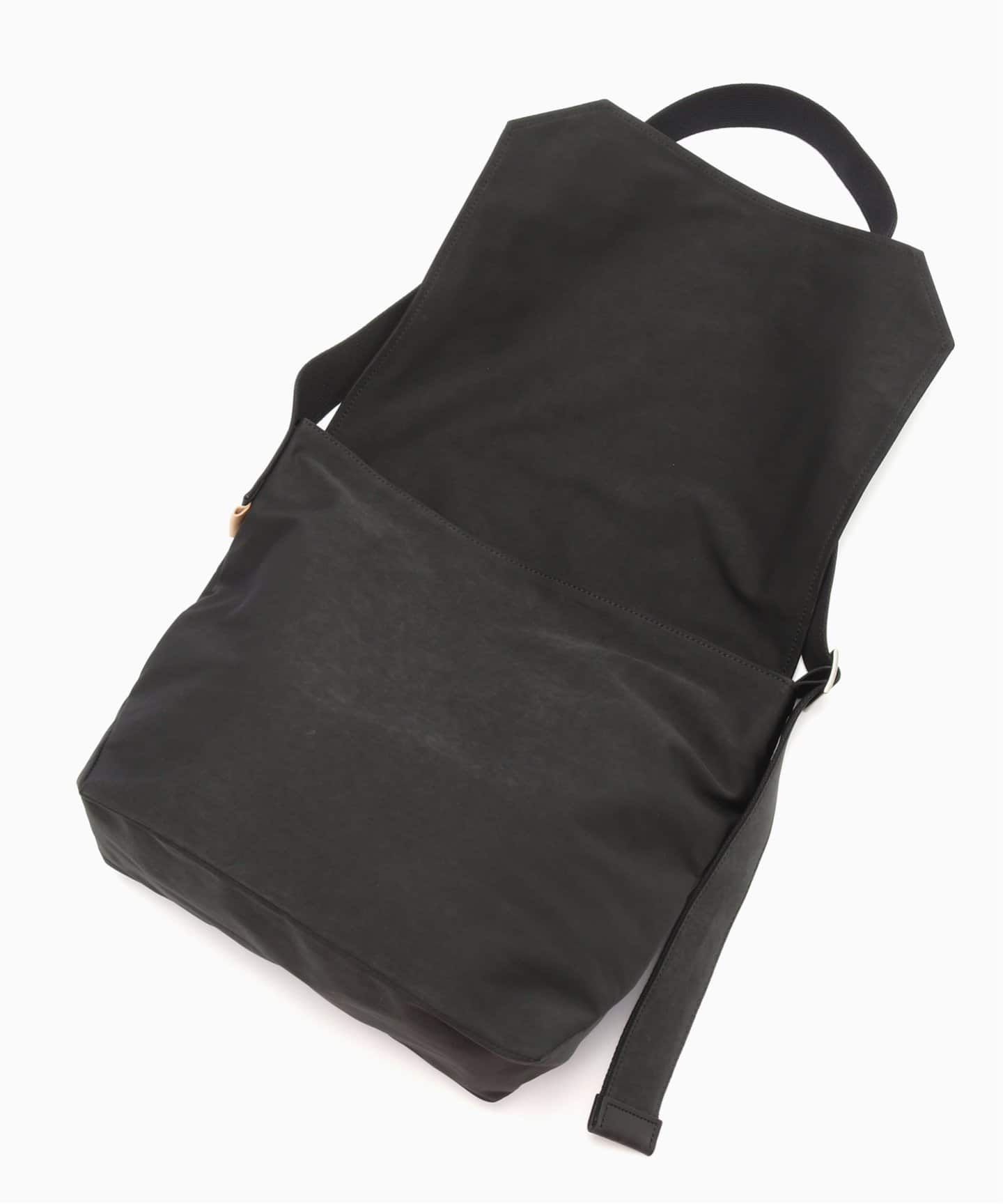 Hender Scheme (エンダースキーマ) flap shoulder small TQ-RBFSS